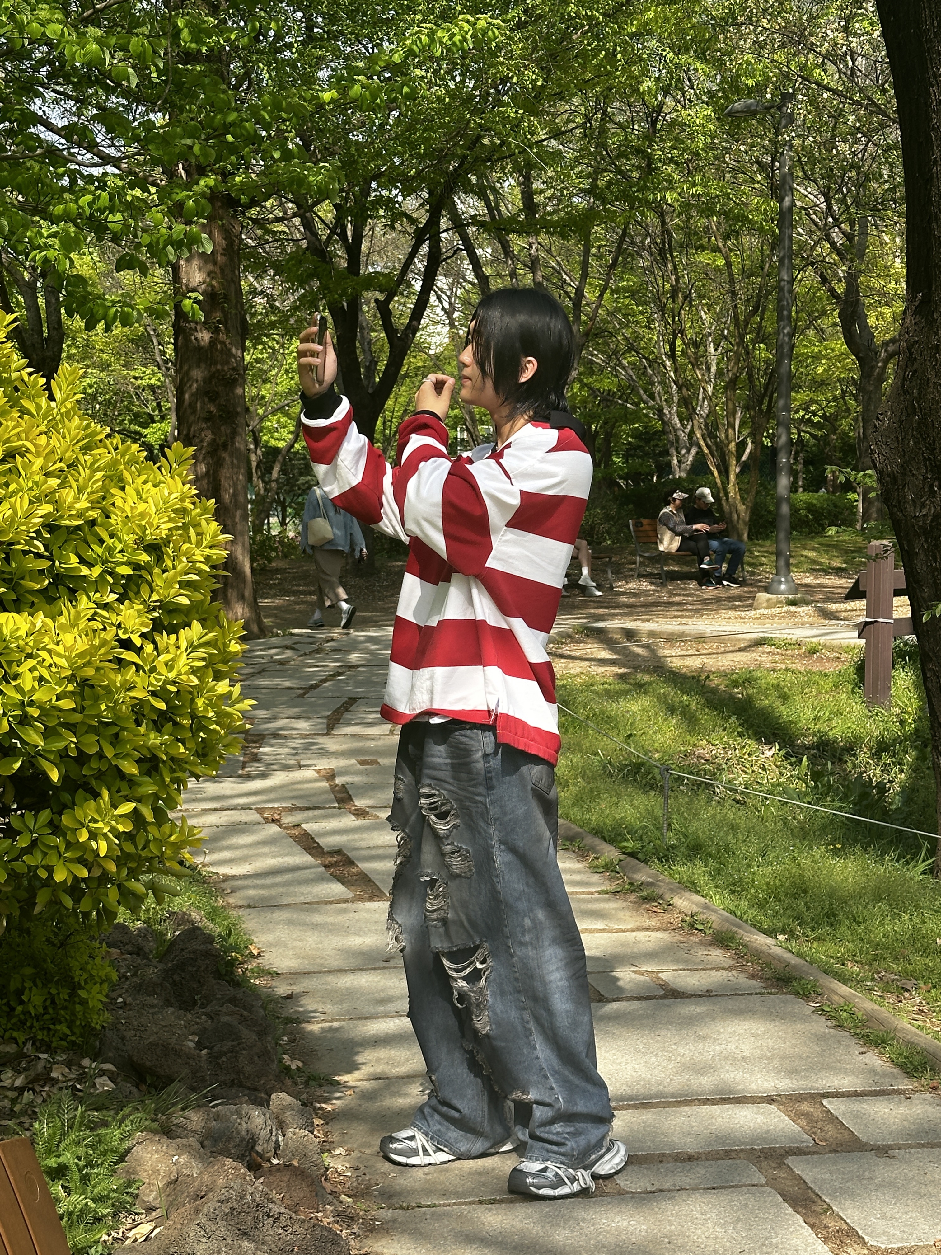 Project G/R Drawn Back V-Neck Polo Shirts Red 착용 스타일 - 2