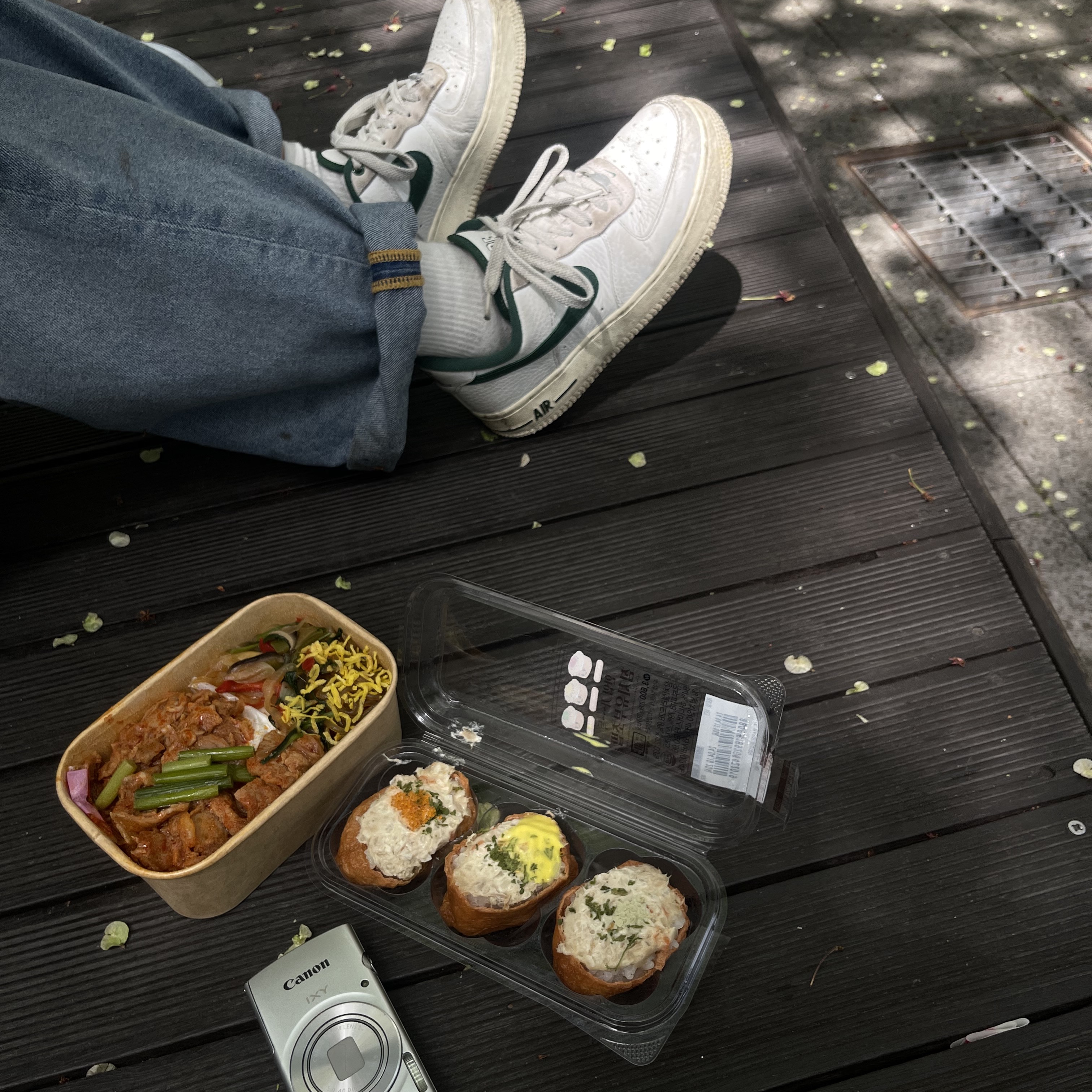 (W) Nike Air Force 1 '07 LX Summit White Gorge Green 착용 스타일