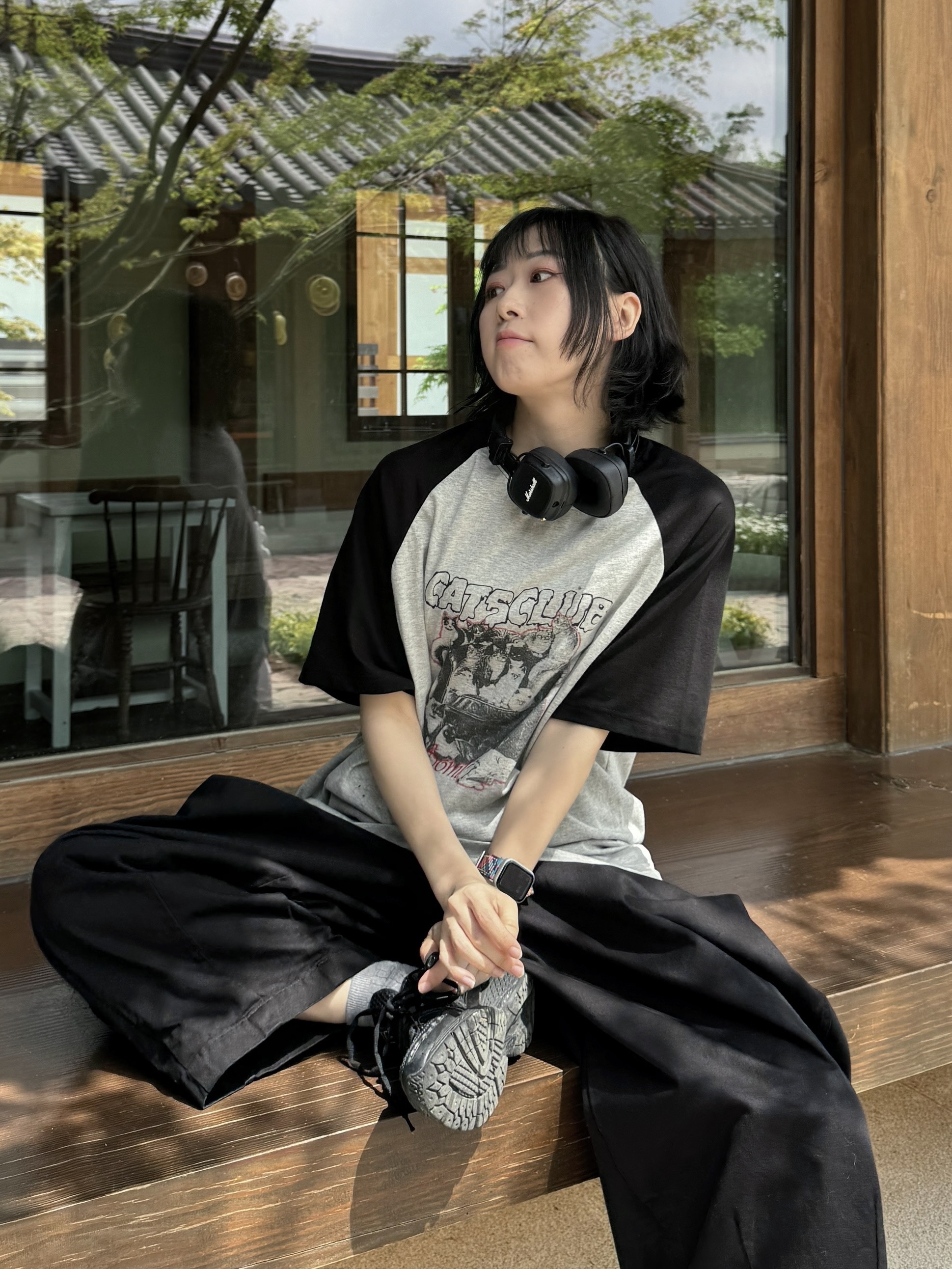 New Balance 1906R Black Silver Metallic, Marshall Major IV Black (Korean Ver.) 착용 스타일 - 3