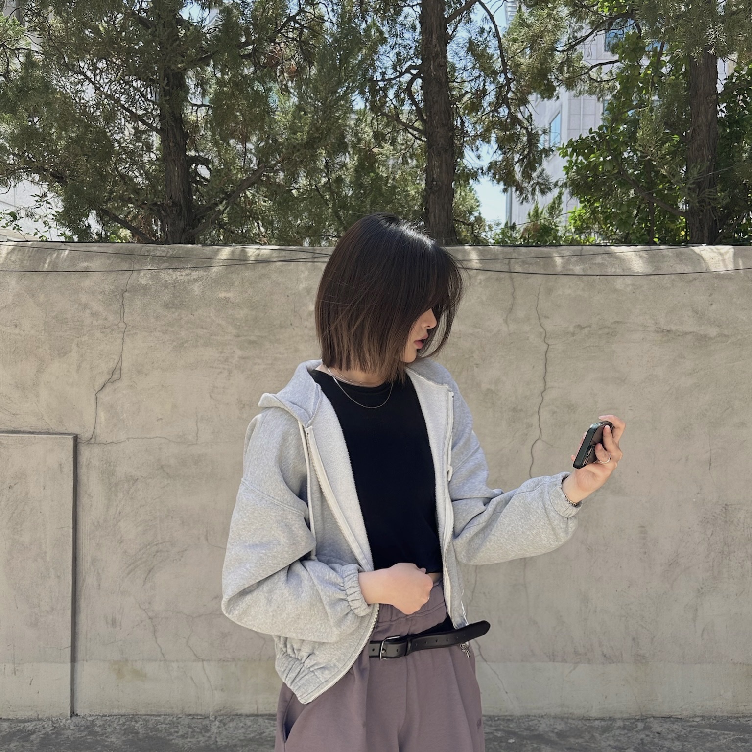 Magliano Provincia Sport Pants Officina Purple, (W) Maison Margiela Tabi Leather Slip-On Black 착용 스타일 - 3