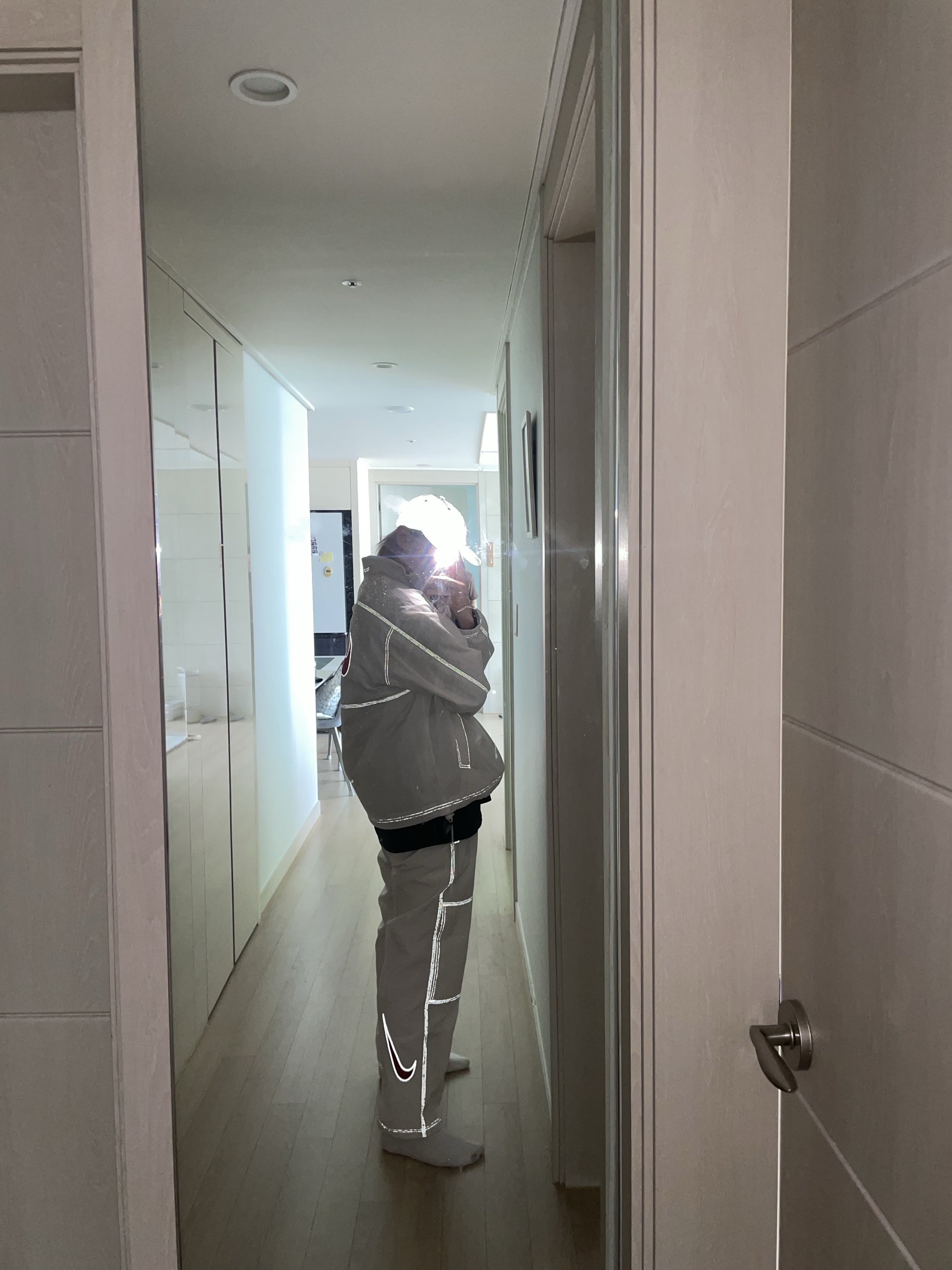 Supreme x Nike Ripstop Track Pants White - 24SS, Supreme x Nike Ripstop Pullover White - 24SS 착용 스타일 - 2