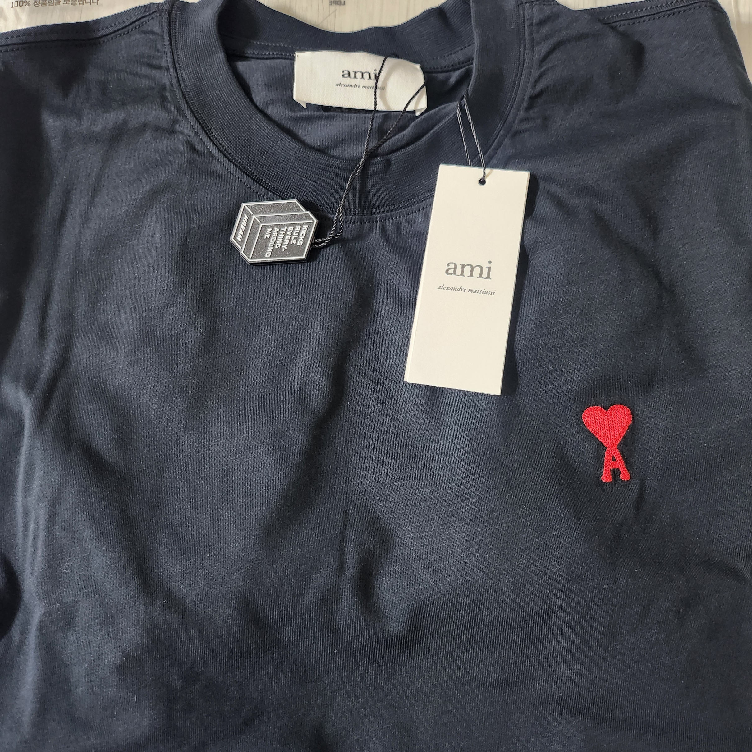AMI de Coeur T-Shirt Black 착용 스타일