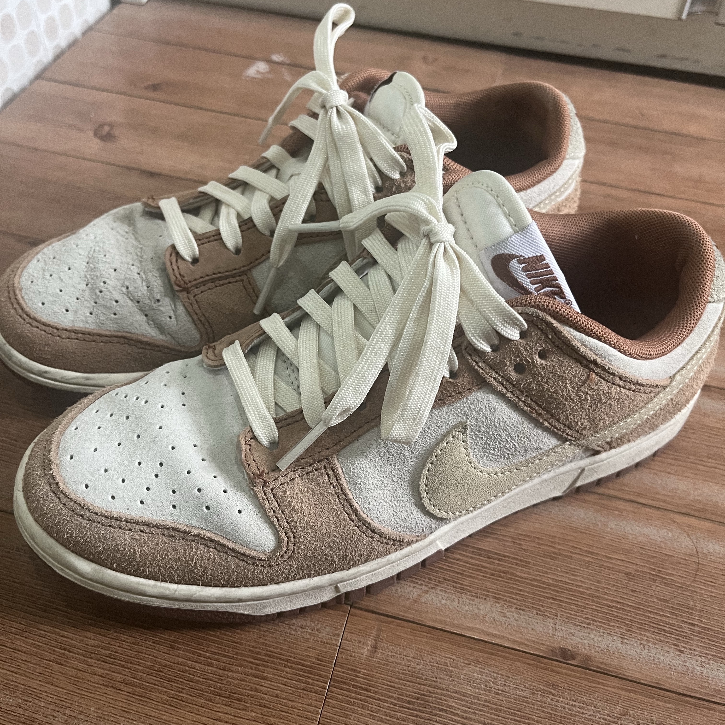 Nike Dunk Low Pro Premium Medium Curry 착용 스타일