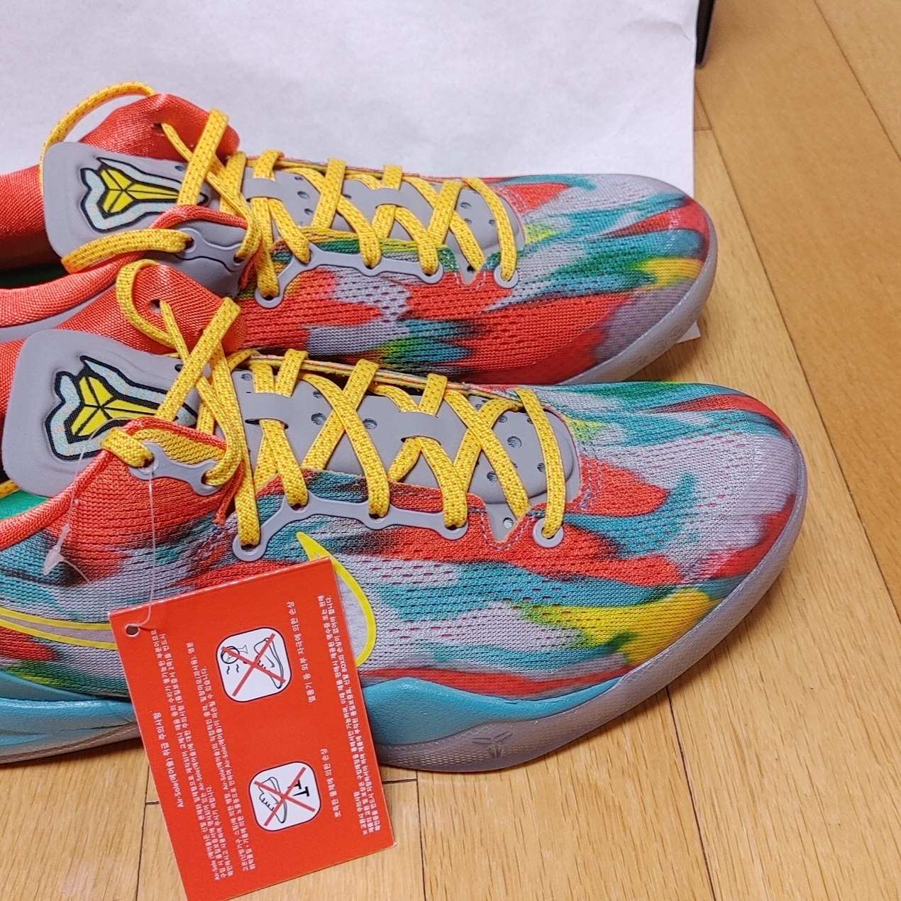 Nike Kobe 8 Protro Venice Beach 착용 스타일