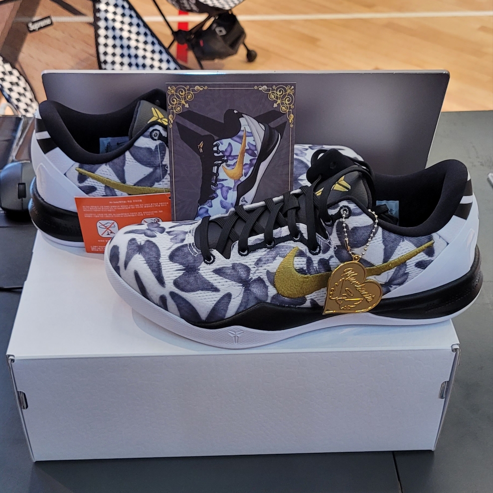 Nike Kobe 8 Protro Mambacita 착용 스타일