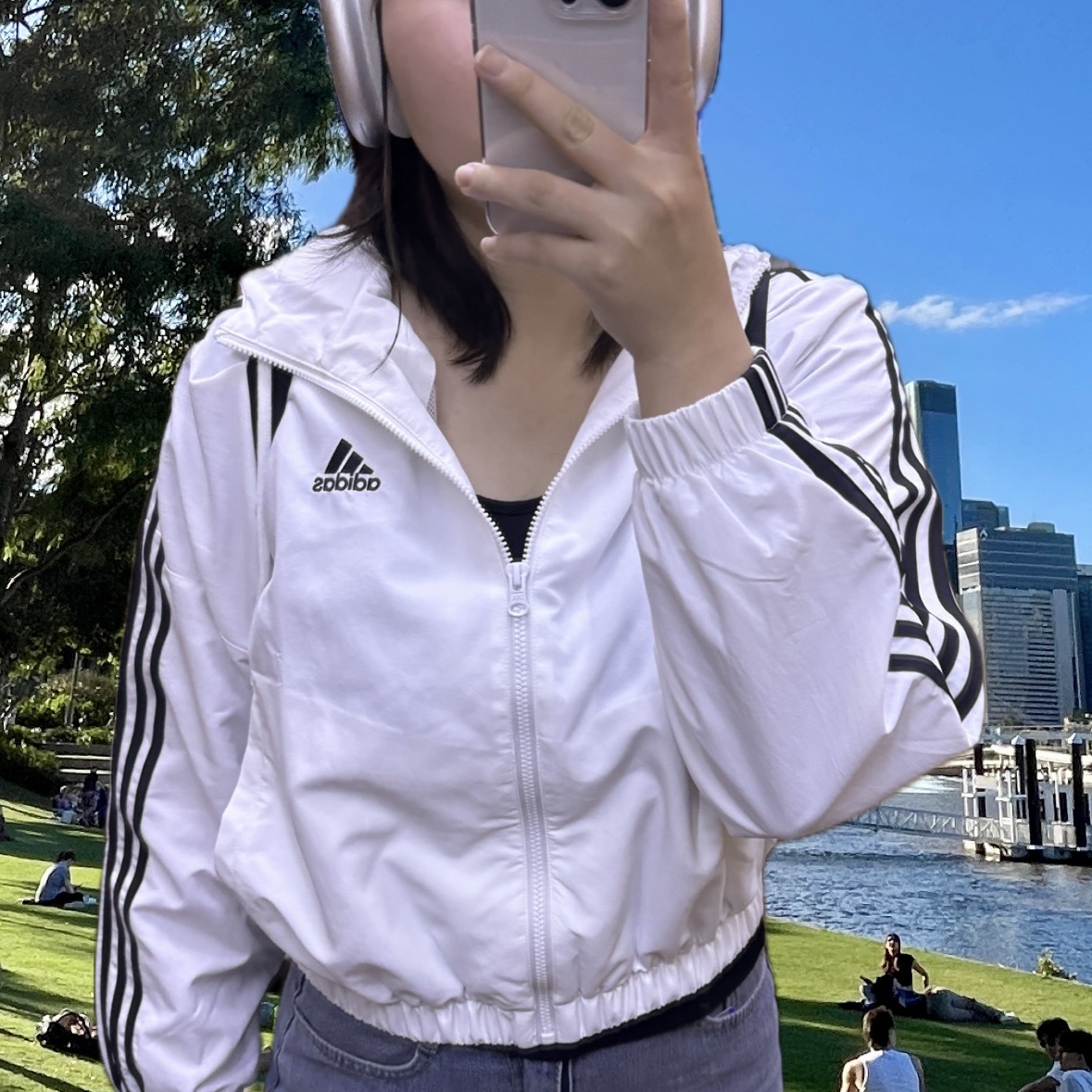 (W) Adidas Essential 3-Stripes Woven Windbreaker Jacket White - KR Sizing 착용 스타일