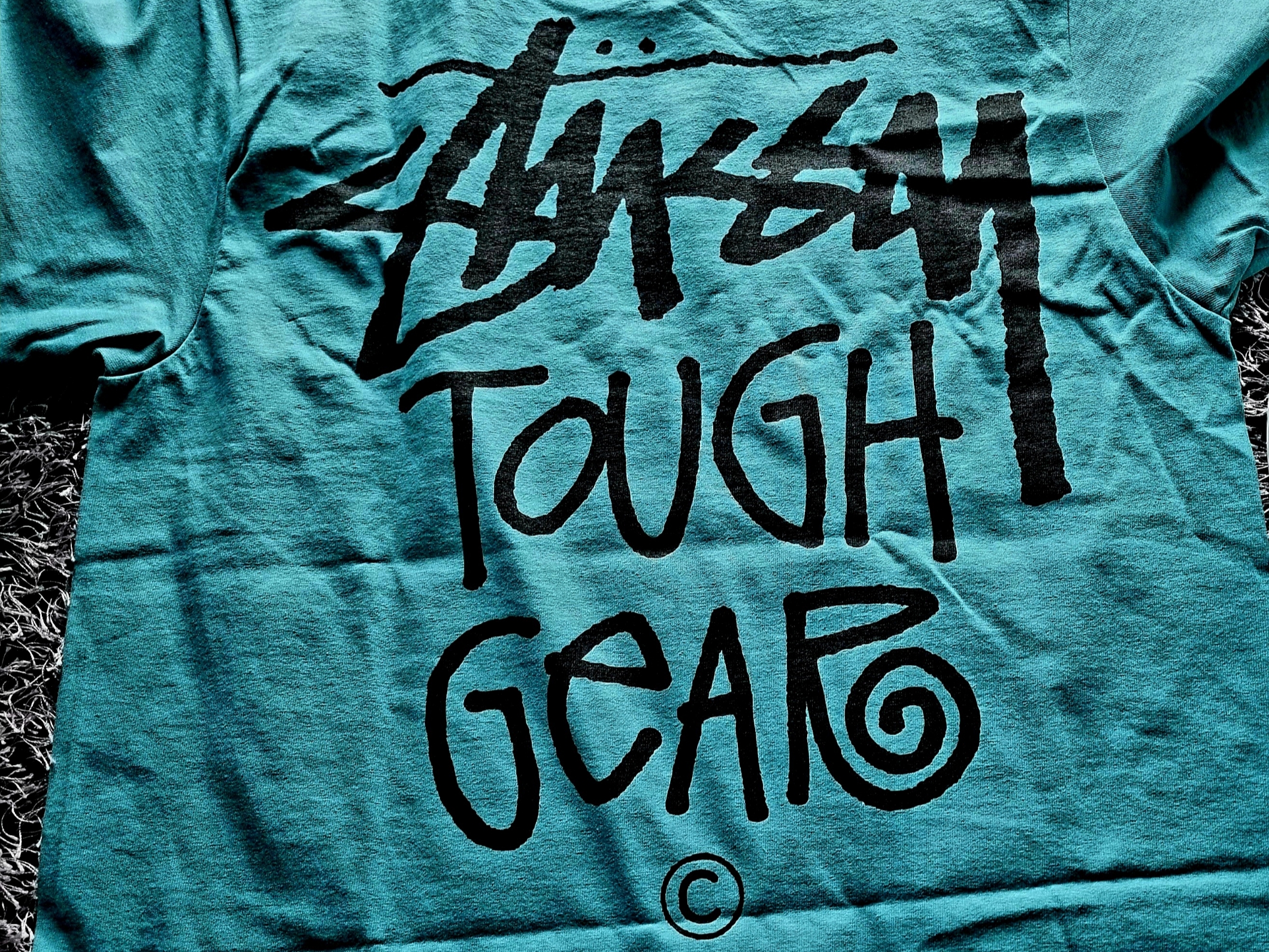 Stussy Tough Gear T-Shirt Berry, Stussy Tough Gear T-Shirt Ocean 착용 스타일 - 2