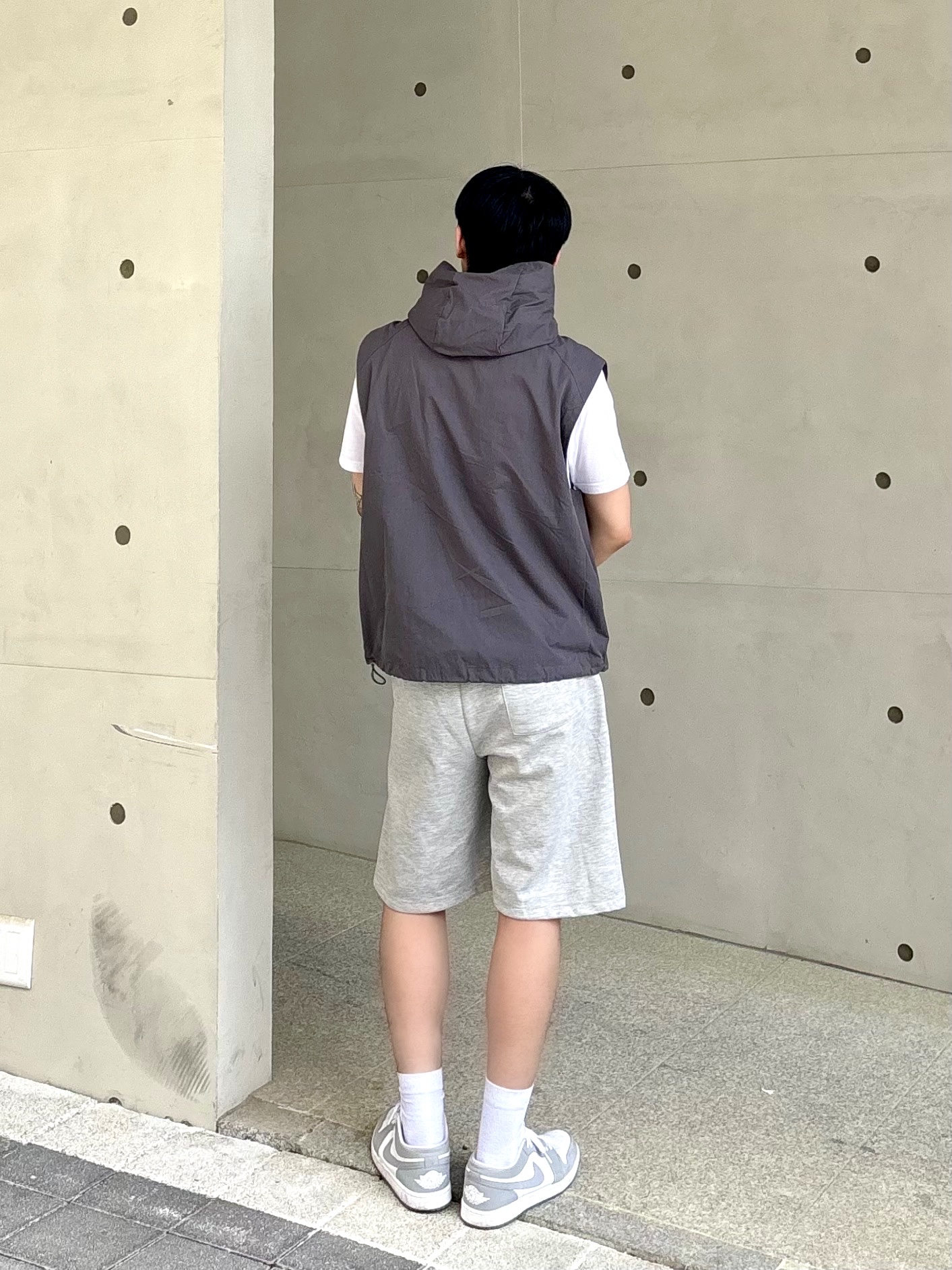 (W) Jordan 1 Low White Wolf Grey 착용 스타일 - 4