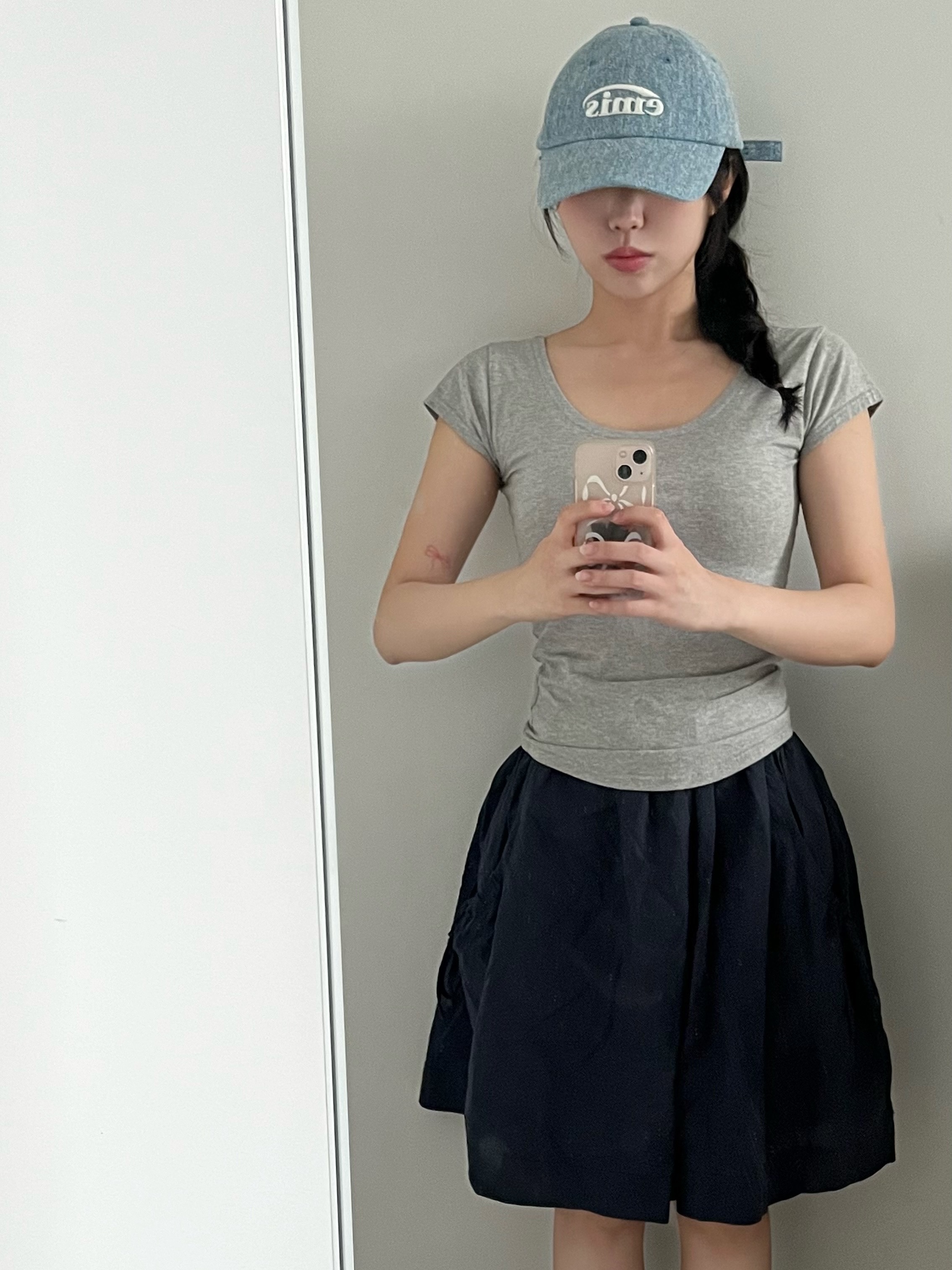 Emis New Logo Denim Ball Cap Light Blue Denim 착용 스타일 - 2