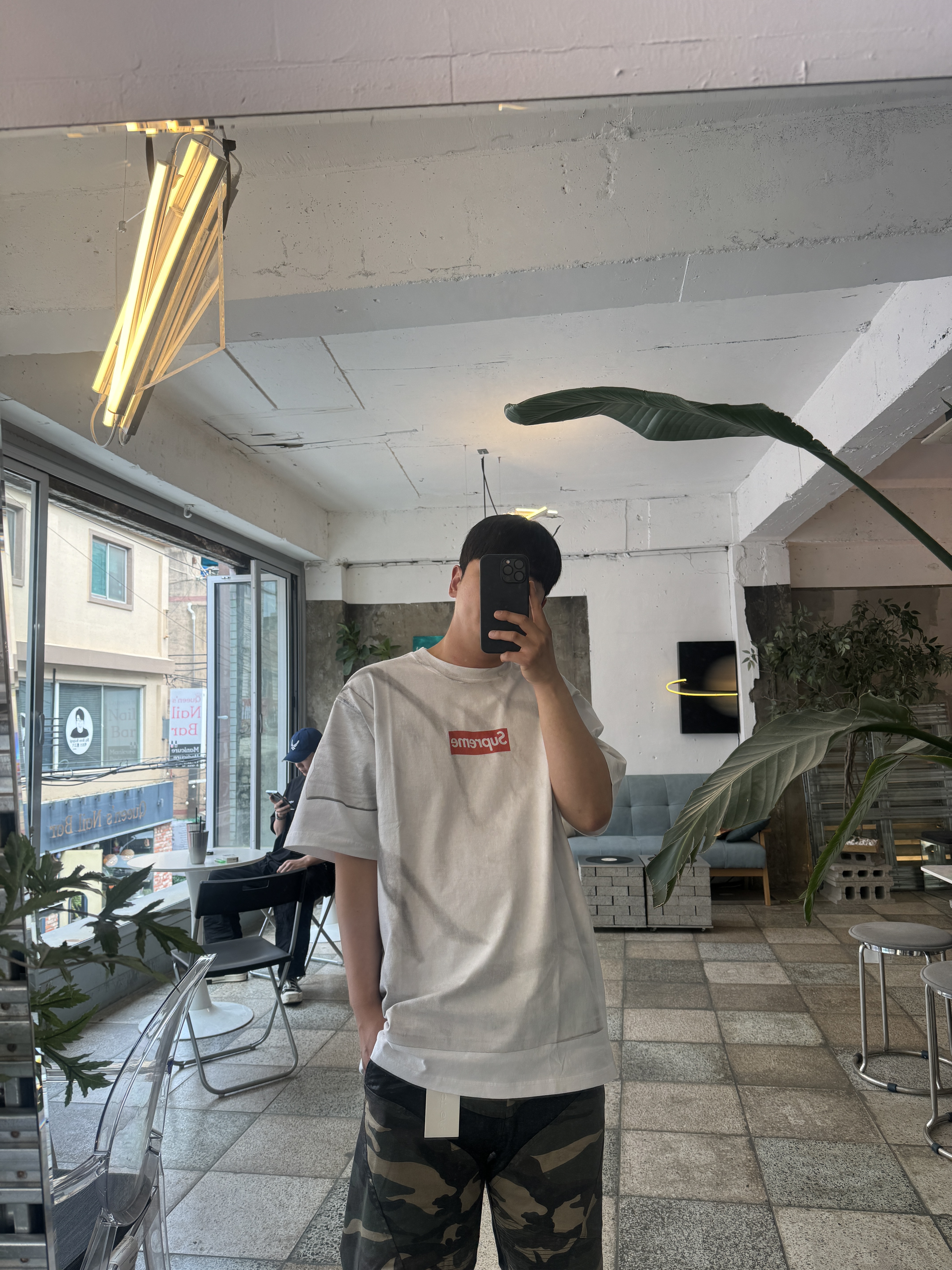 Supreme x MM6 Maison Margiela Box Logo T-Shirt White - 24SS, Balenciaga Steroid Derby Black 착용 스타일 - 2