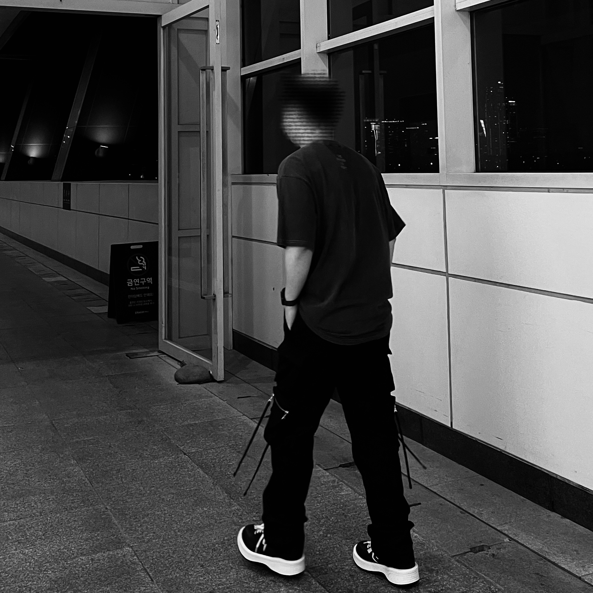 Undermycar Bombyx Multi Cargo Double Zip Pants Raven - 23SS, Converse x Drkshdw Turbowpn Black Cream 착용 스타일