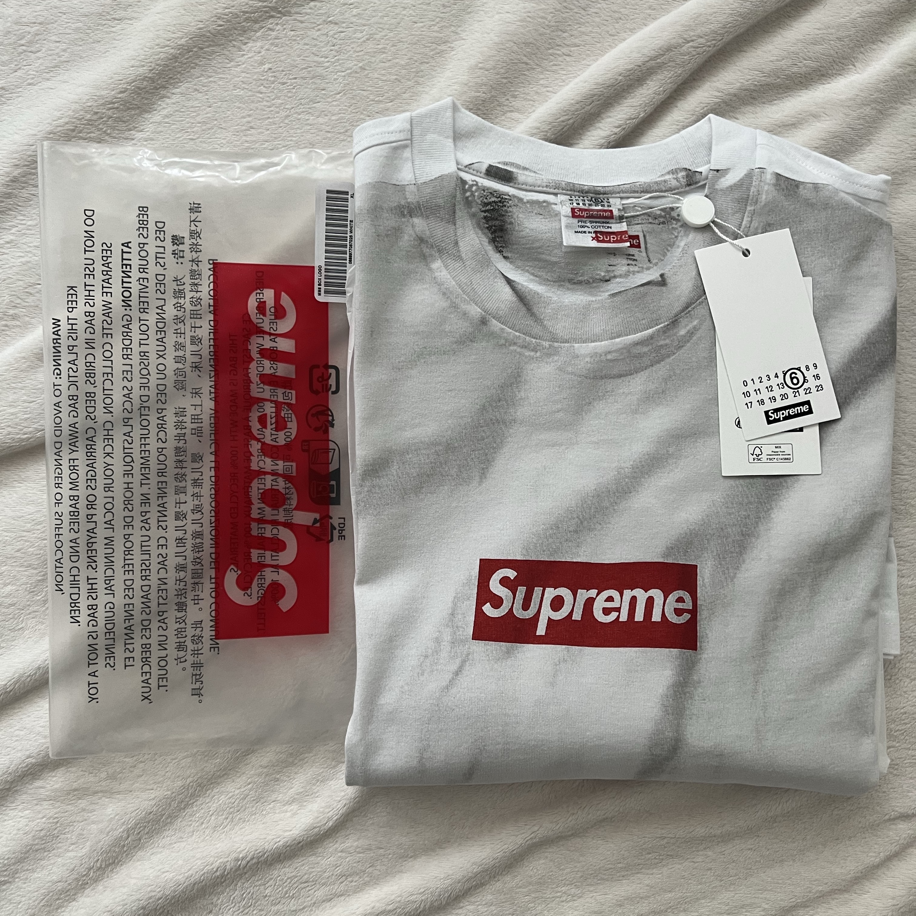 Supreme x MM6 Maison Margiela Box Logo T-Shirt White - 24SS 착용 스타일