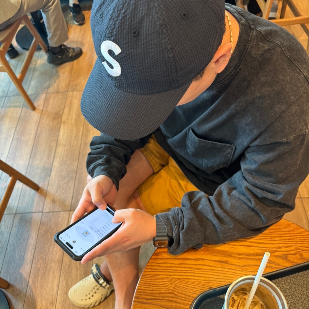 Supreme Seersucker S Logo 6-Panel Black - 24SS, Crocs Echo Clog Bone Black 착용 스타일 - 1