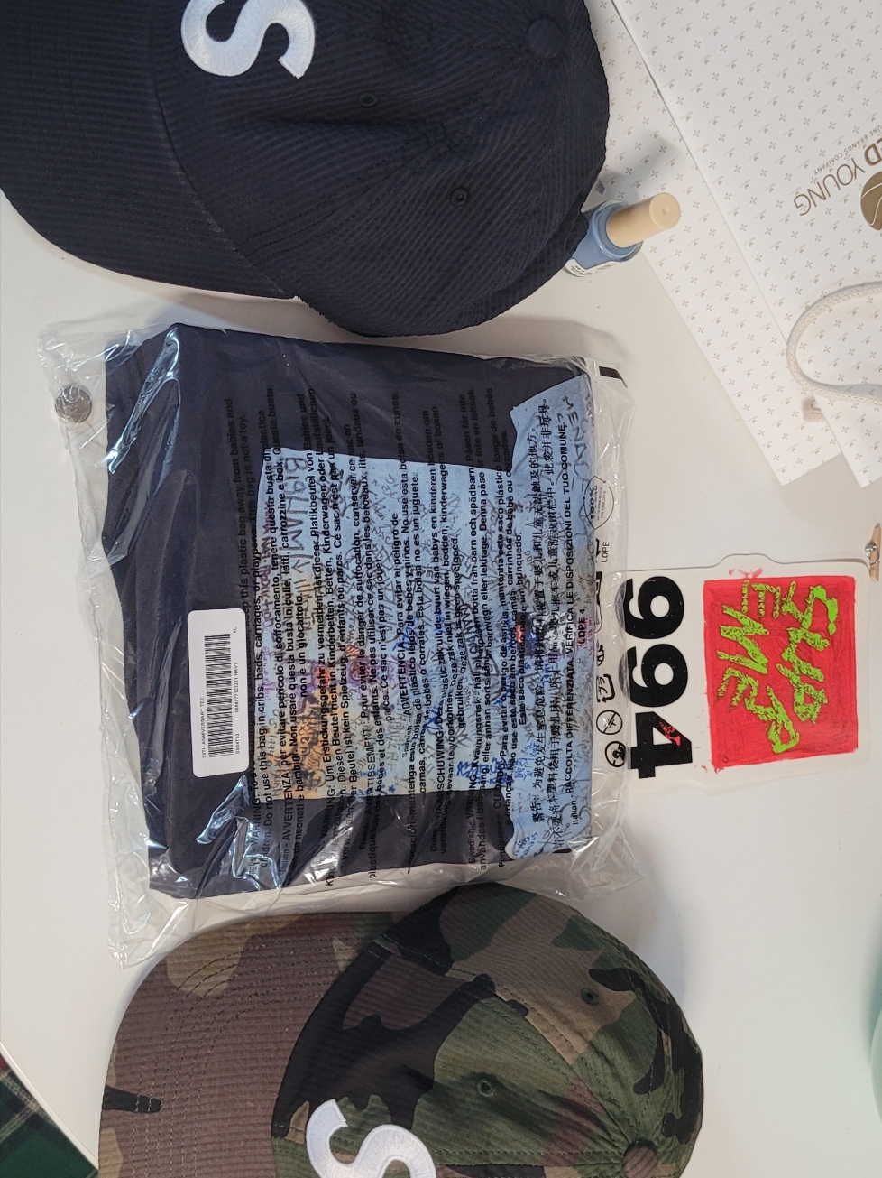 Supreme Seersucker S Logo 6-Panel Woodland Camo - 24SS, Supreme Seersucker S Logo 6-Panel Black - 24SS 착용 스타일