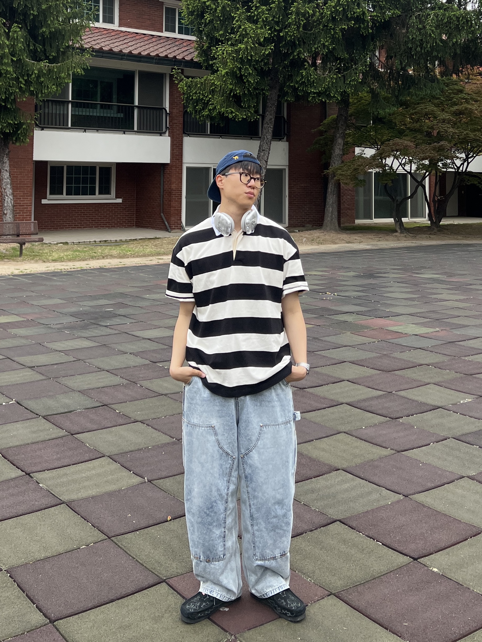 Clarks x Supreme Wallabee Black, Apple AirPods Max Lightning Silver (Korean Ver.) 착용 스타일 - 4