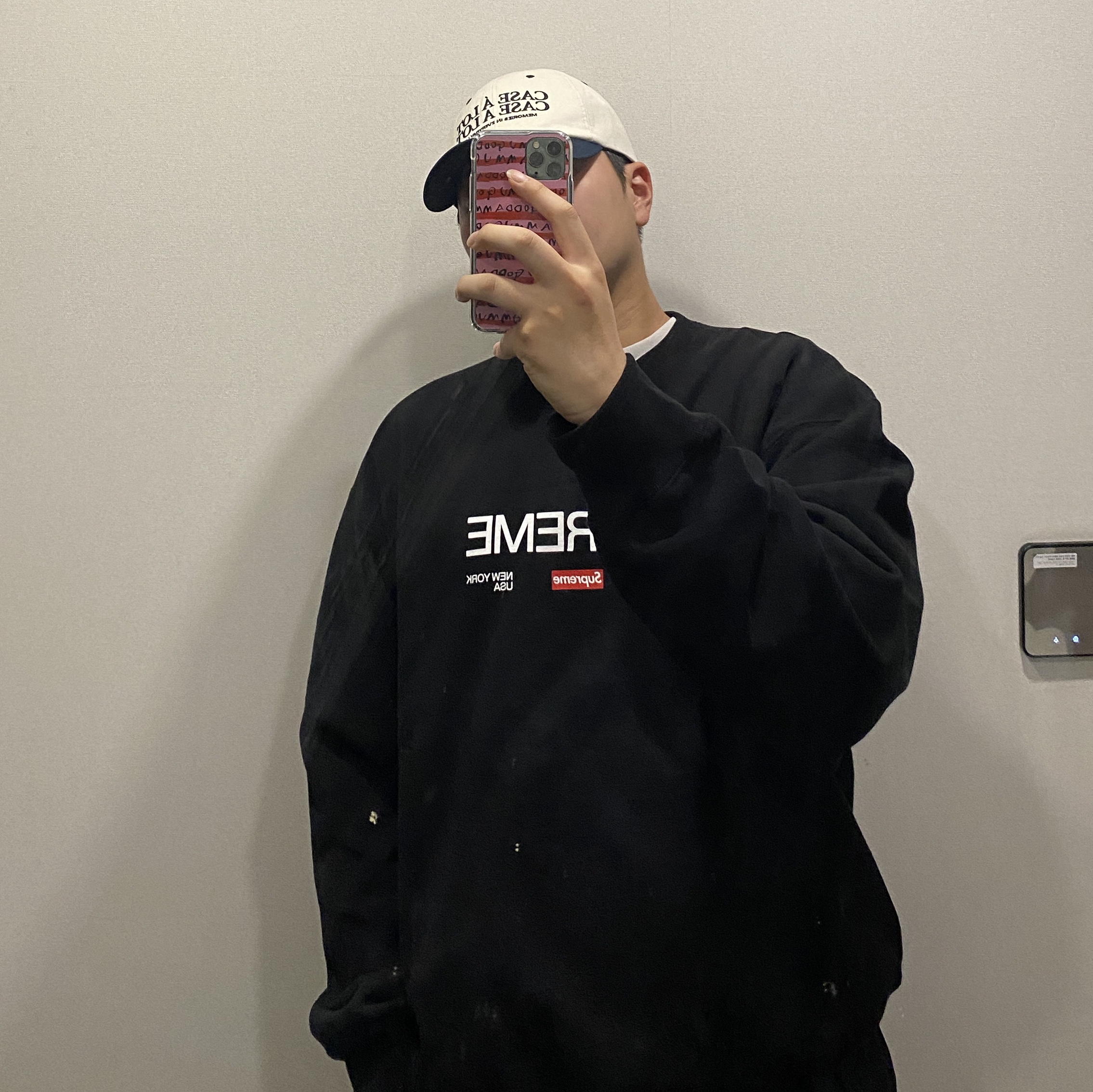 Supreme Established Crewneck Black - 24SS 착용 스타일