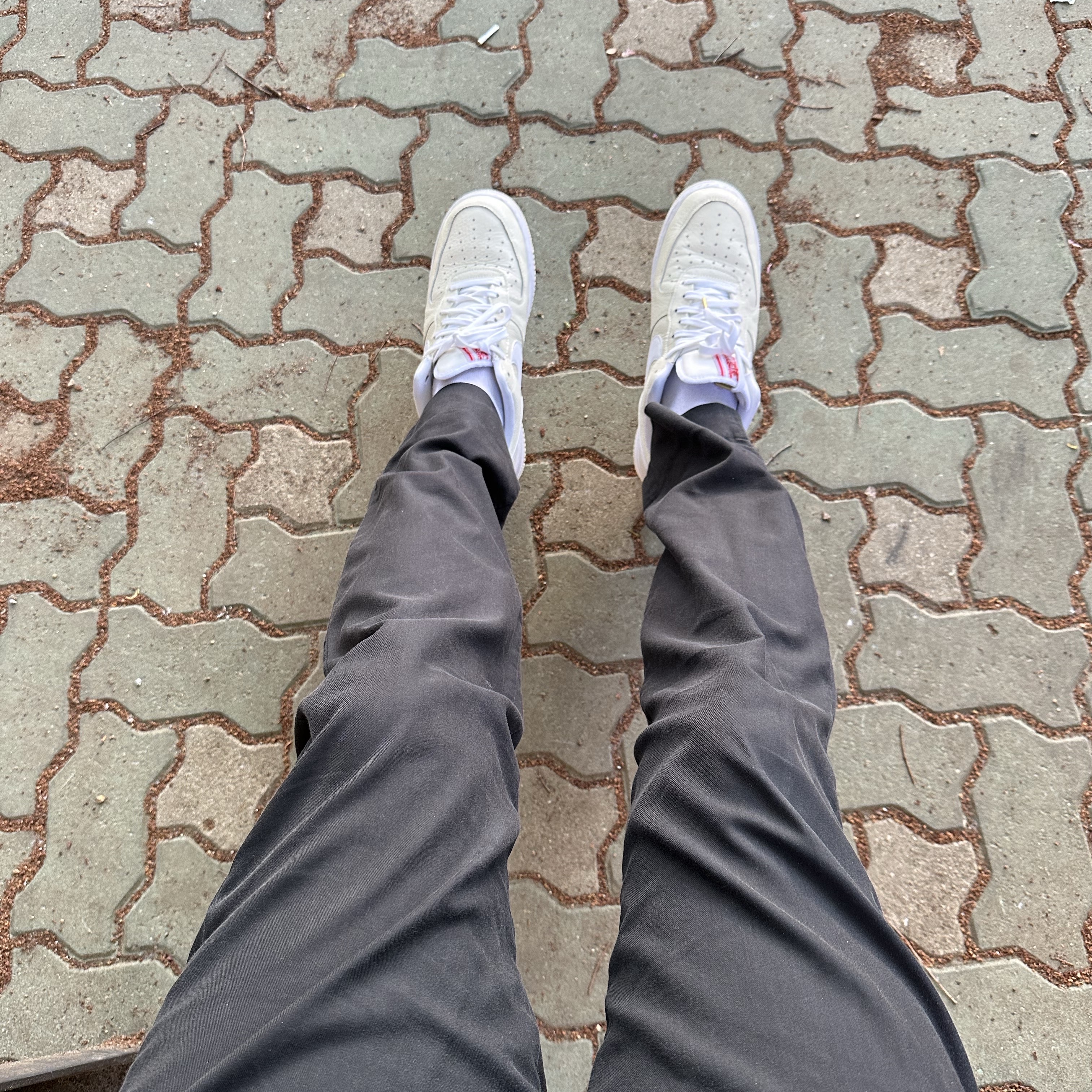 Nike Air Force 1 '07 PRM Popcorn 착용 스타일 - 1