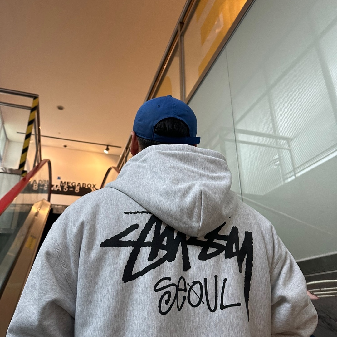 Stussy Stock Seoul Zip Hood Ash Heather 착용 스타일