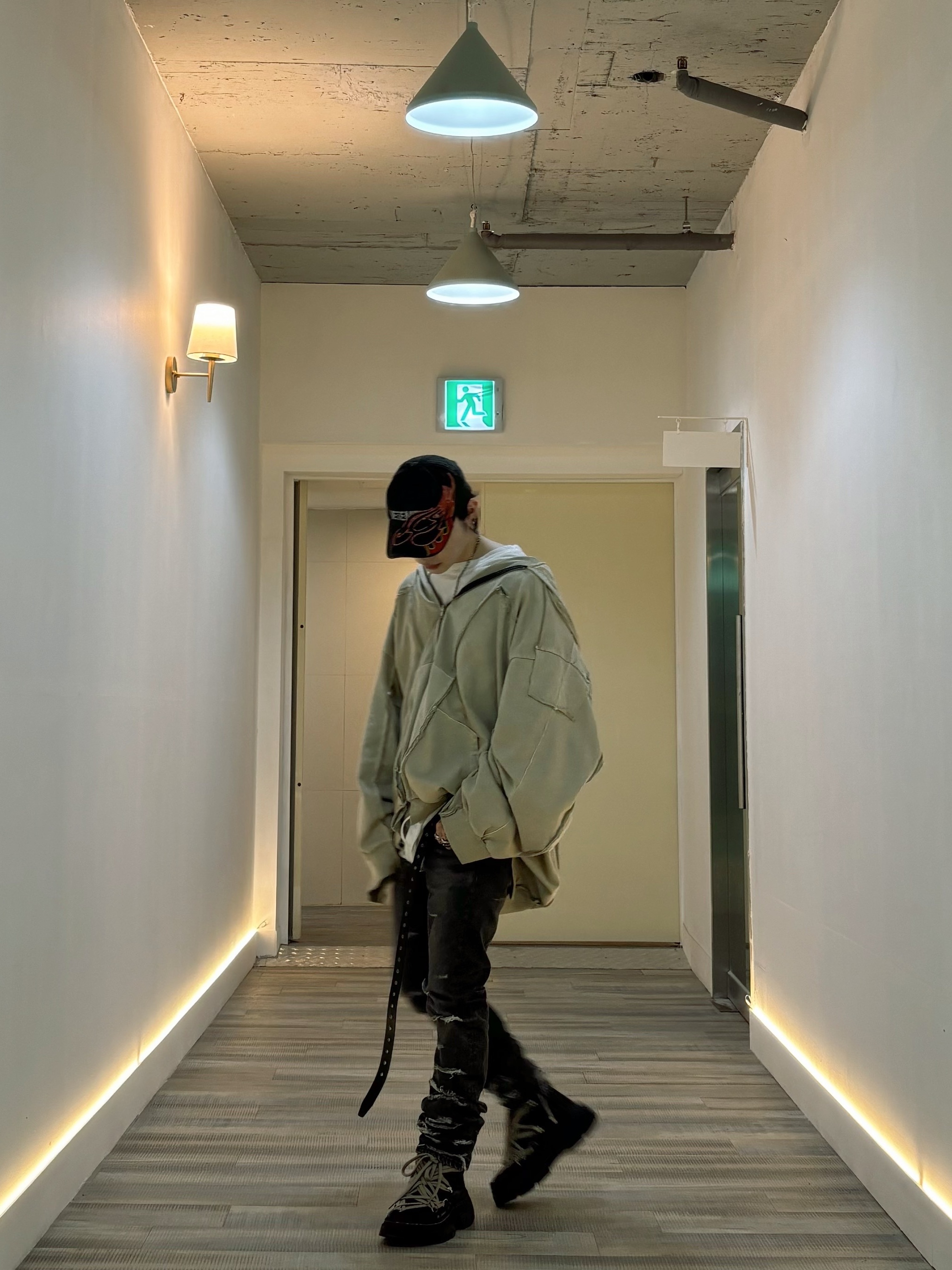 Project G/R BDSM Belt Black, Dr. Martens x Rick Owens 1460 DMXL Megalace Black 착용 스타일