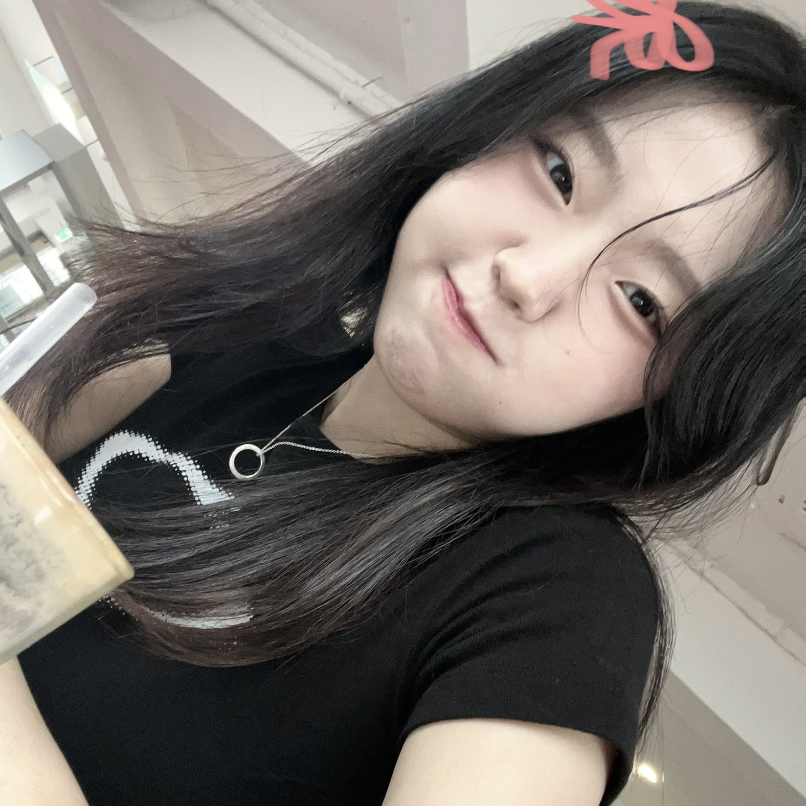 (W) 미스치프 롬버스 블러 티셔츠 베이직 블랙, (W) 미스치프 롬버스 블러 티셔츠 미니 블랙 착용 스타일 - 3