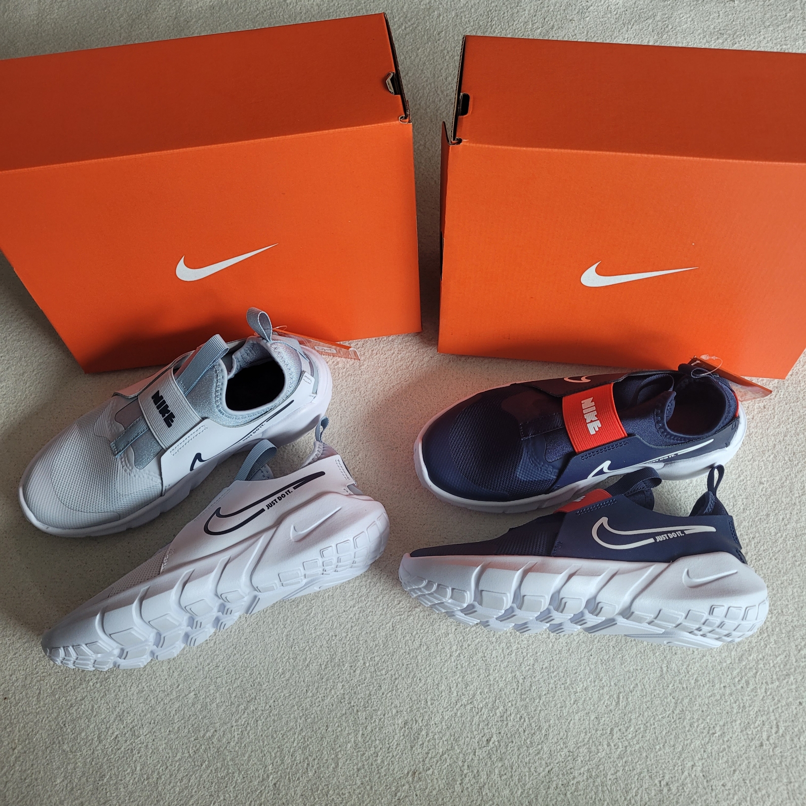 (PS) Nike Flex Runner 2 White Violet Frost, (PS) Nike Flex Runner 2 Black Photo Blue 착용 스타일