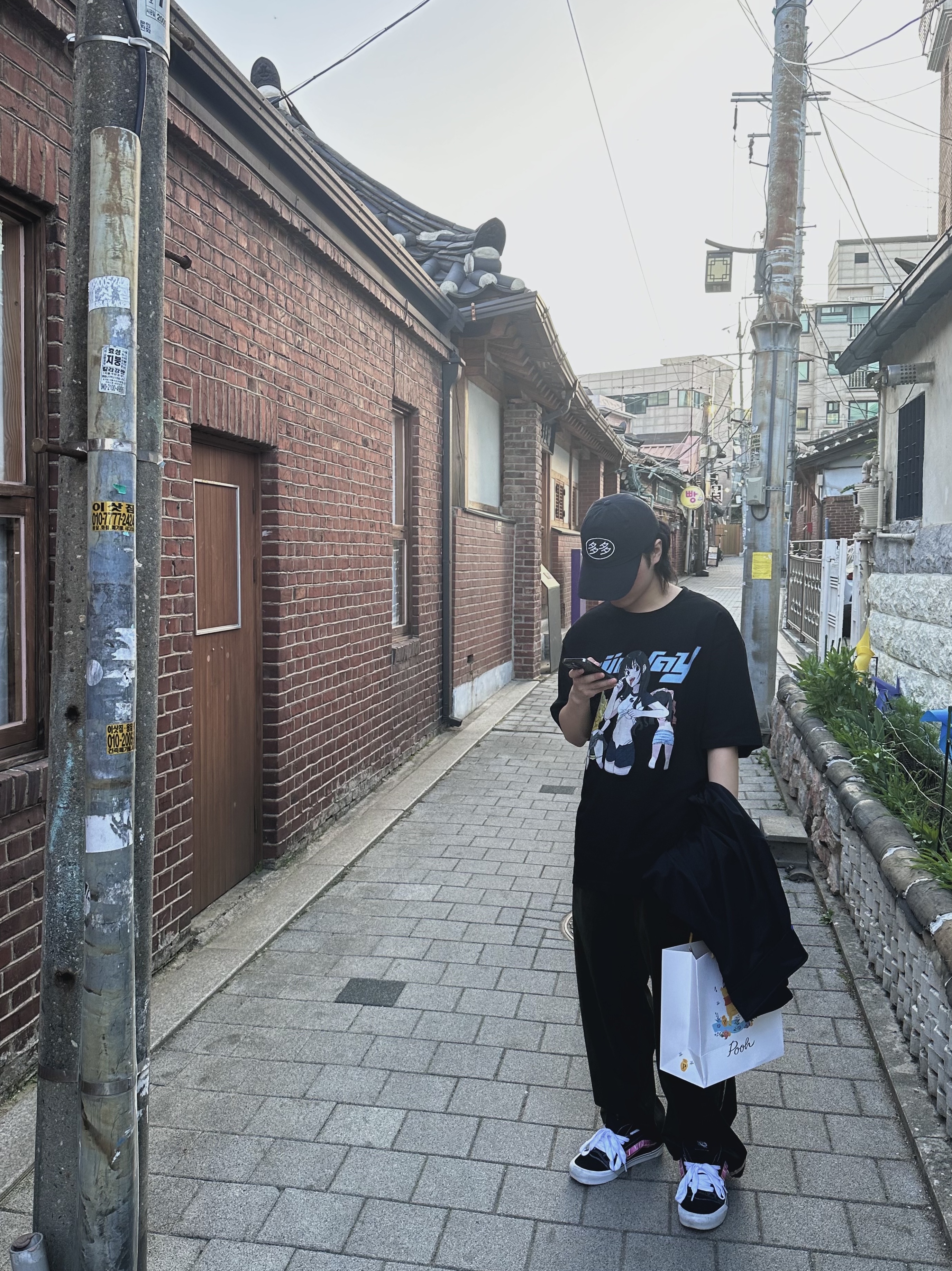Dada Logo Cap Black White, Adidas Beckenbauer Track Top Black Energy Ink - KR Sizing 착용 스타일 - 1
