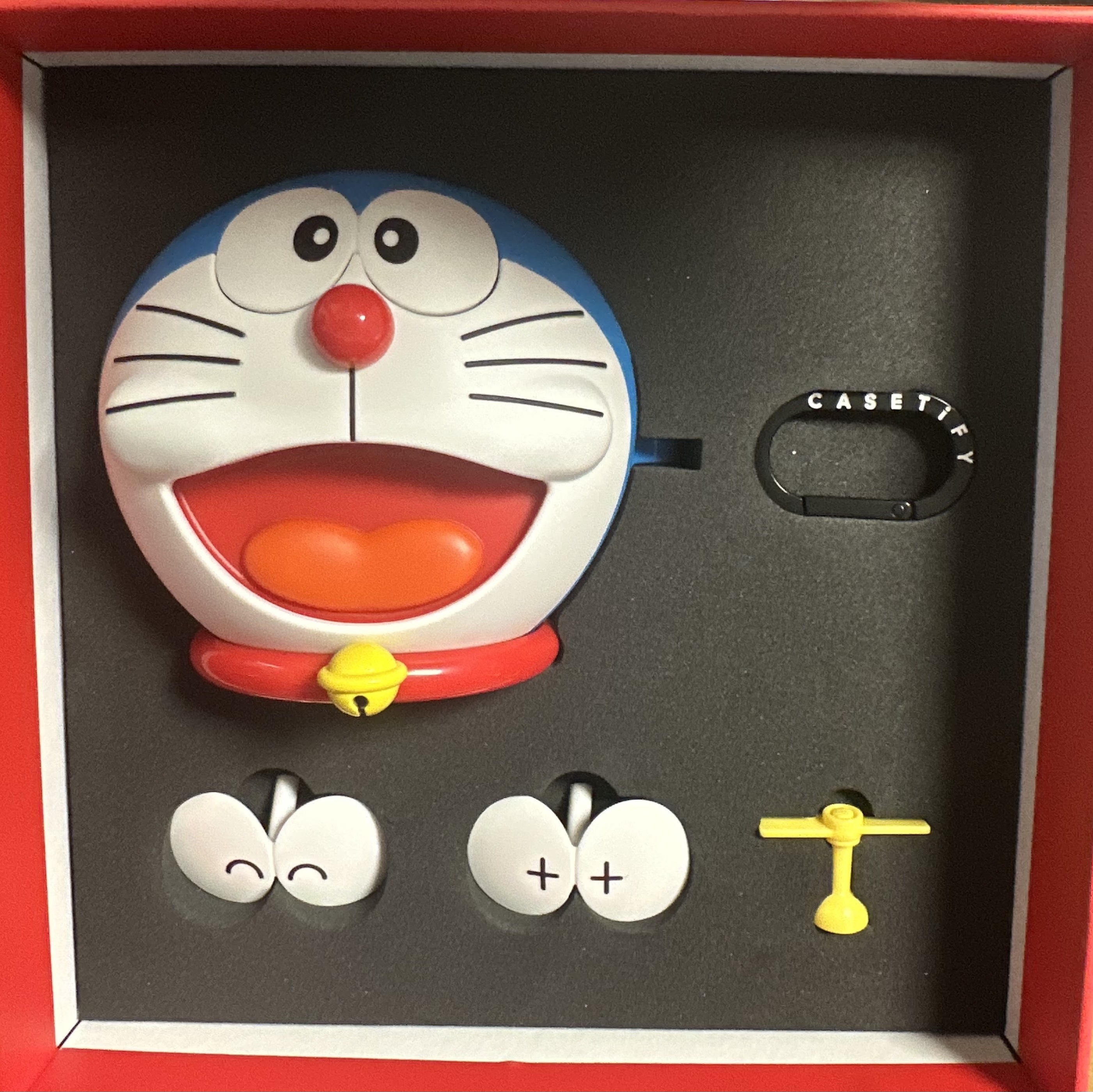 Casetify x Doraemon Airpods Pro Collectible Case 착용 스타일