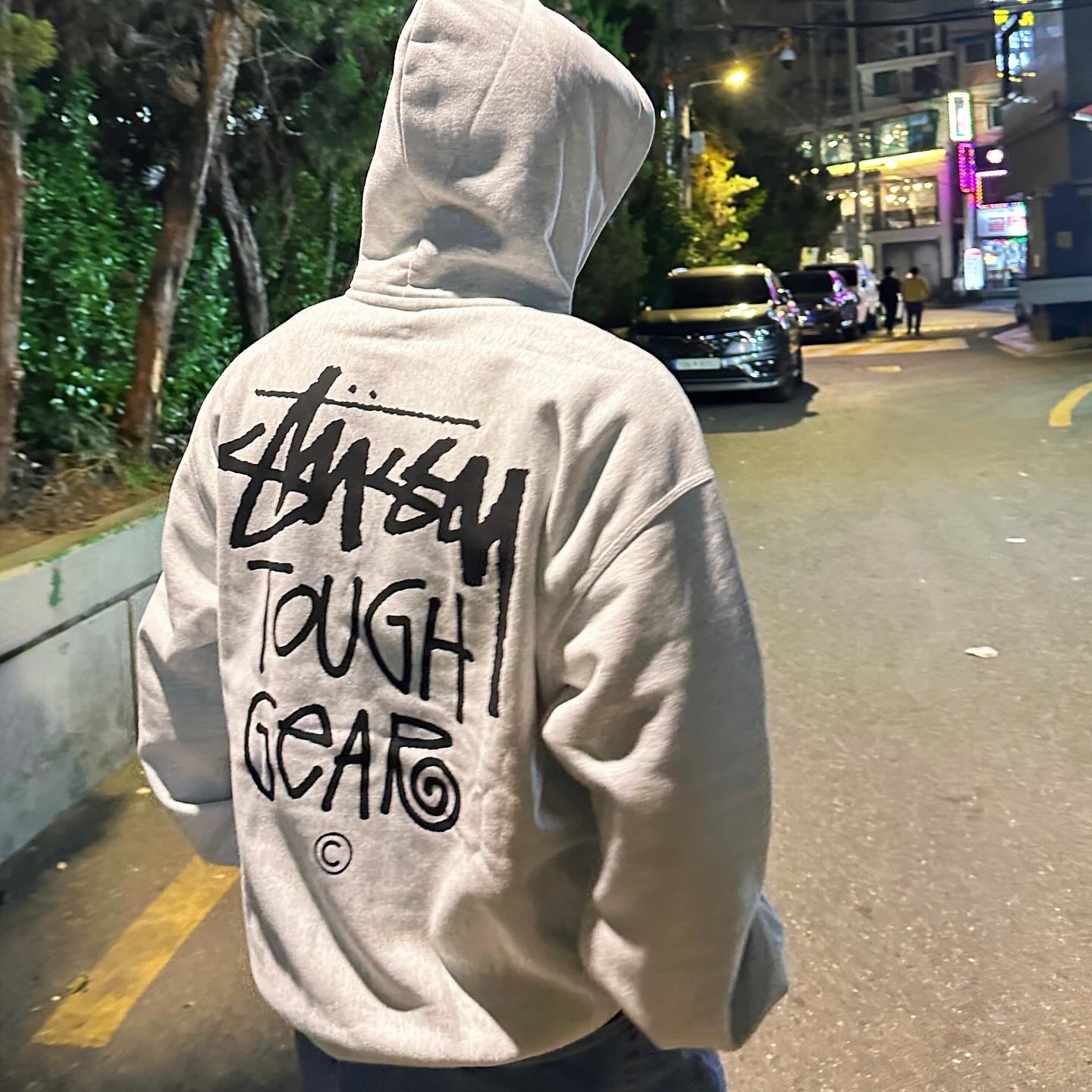 Stussy Tough Gear Hoodie Ash Heather, Converse x Stussy One Star Ox Black 착용 스타일 - 1