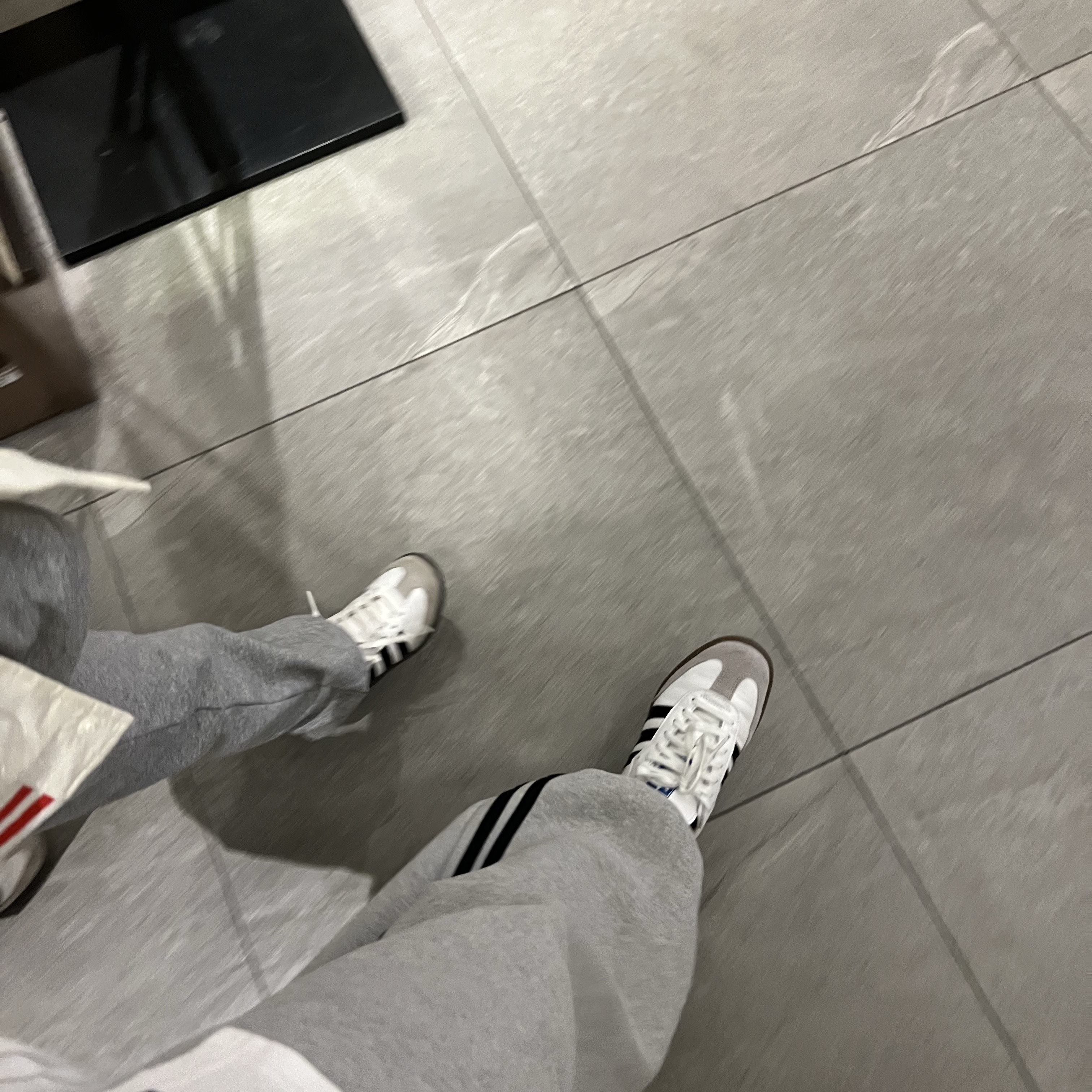 Adidas Samba OG Cloud White 착용 스타일