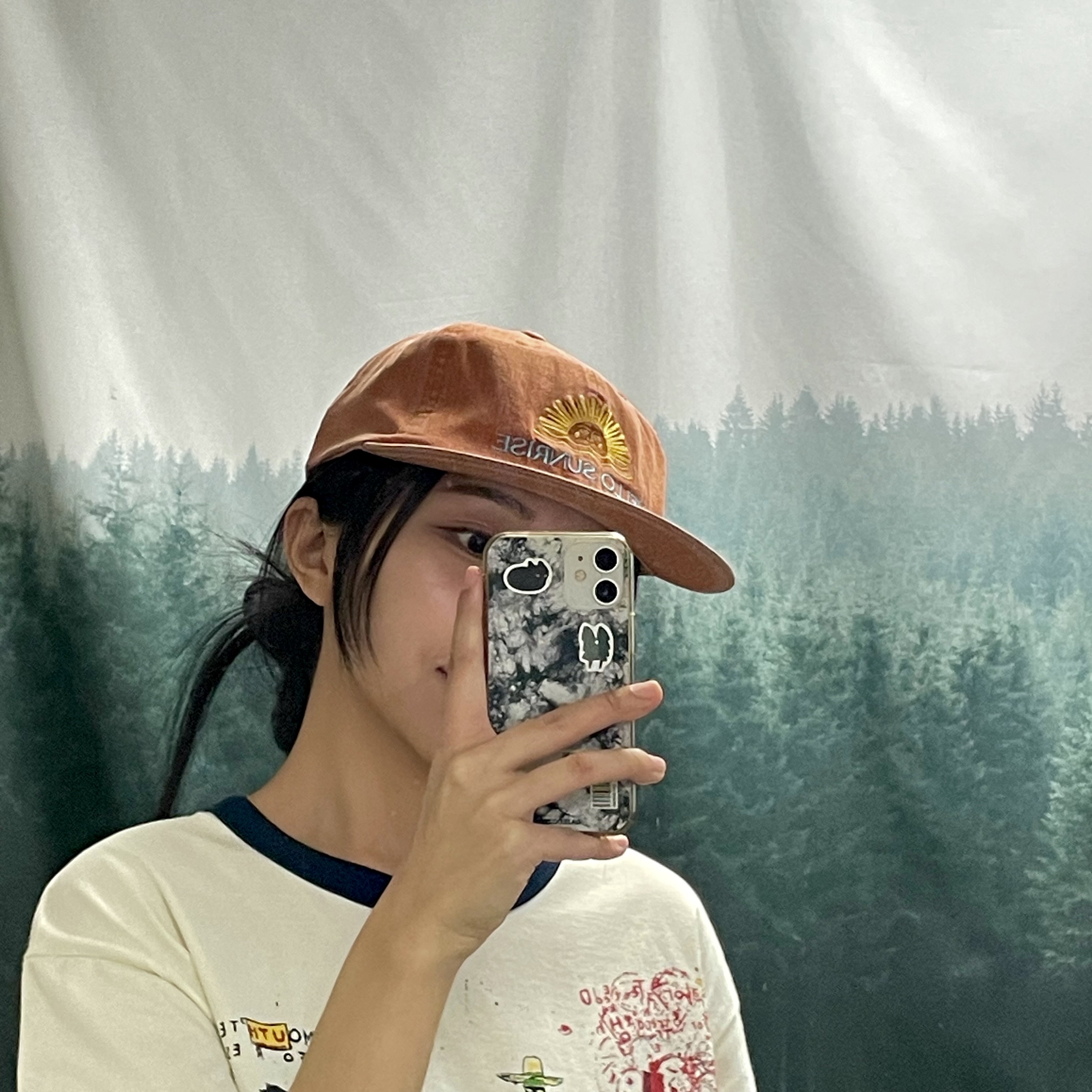 Hello Sunrise Washed Two Tone Logo 6Panel Cap Brown 착용 스타일 - 1