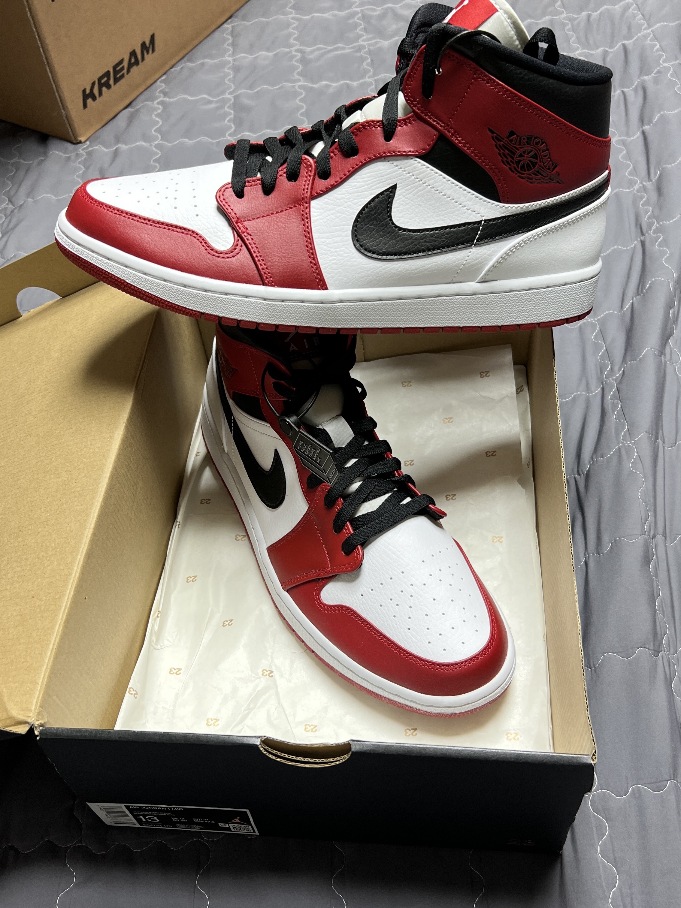 Jordan 1 Mid Chicago 2020 착용 스타일
