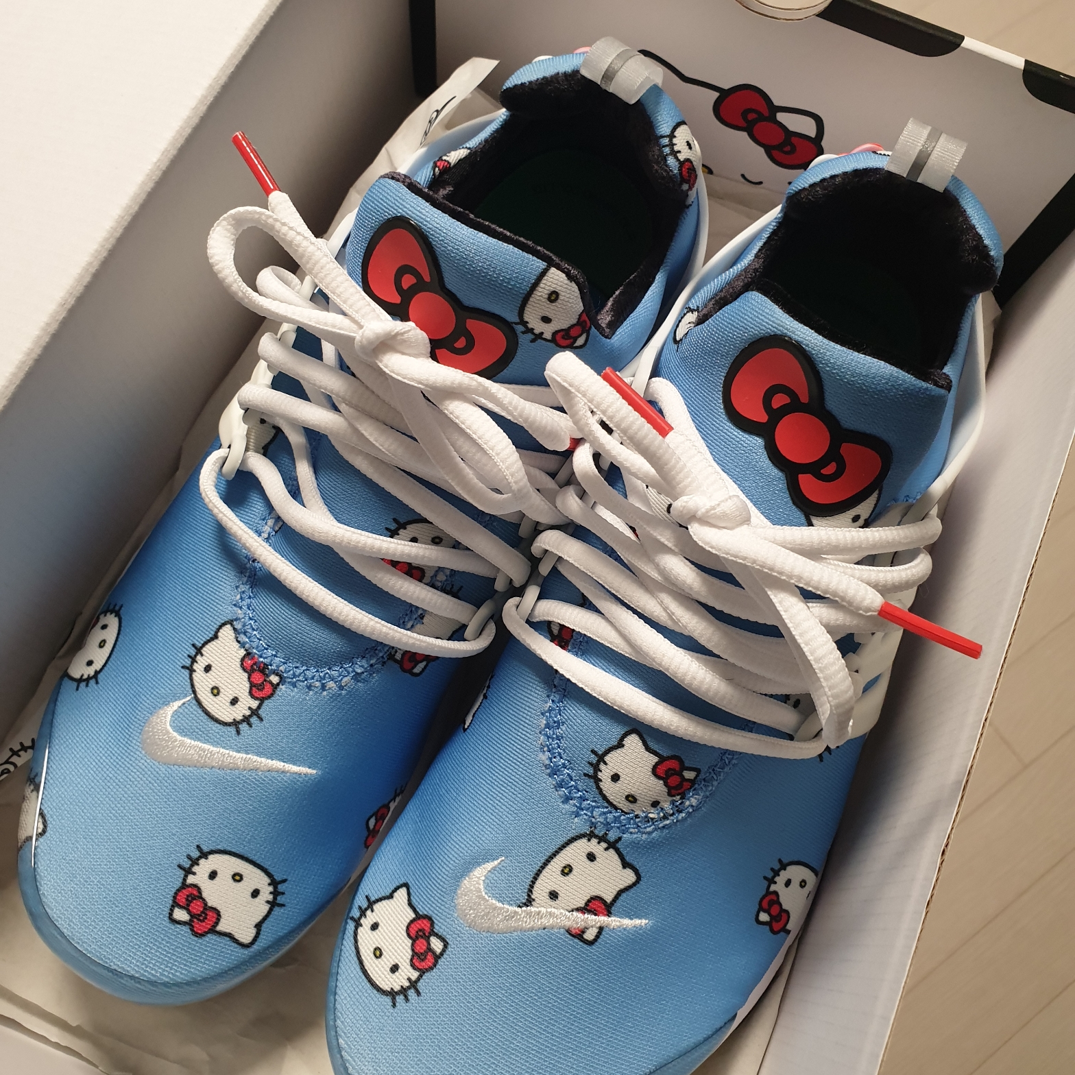 Nike x Hello Kitty Air Presto University Blue 착용 스타일 - 1