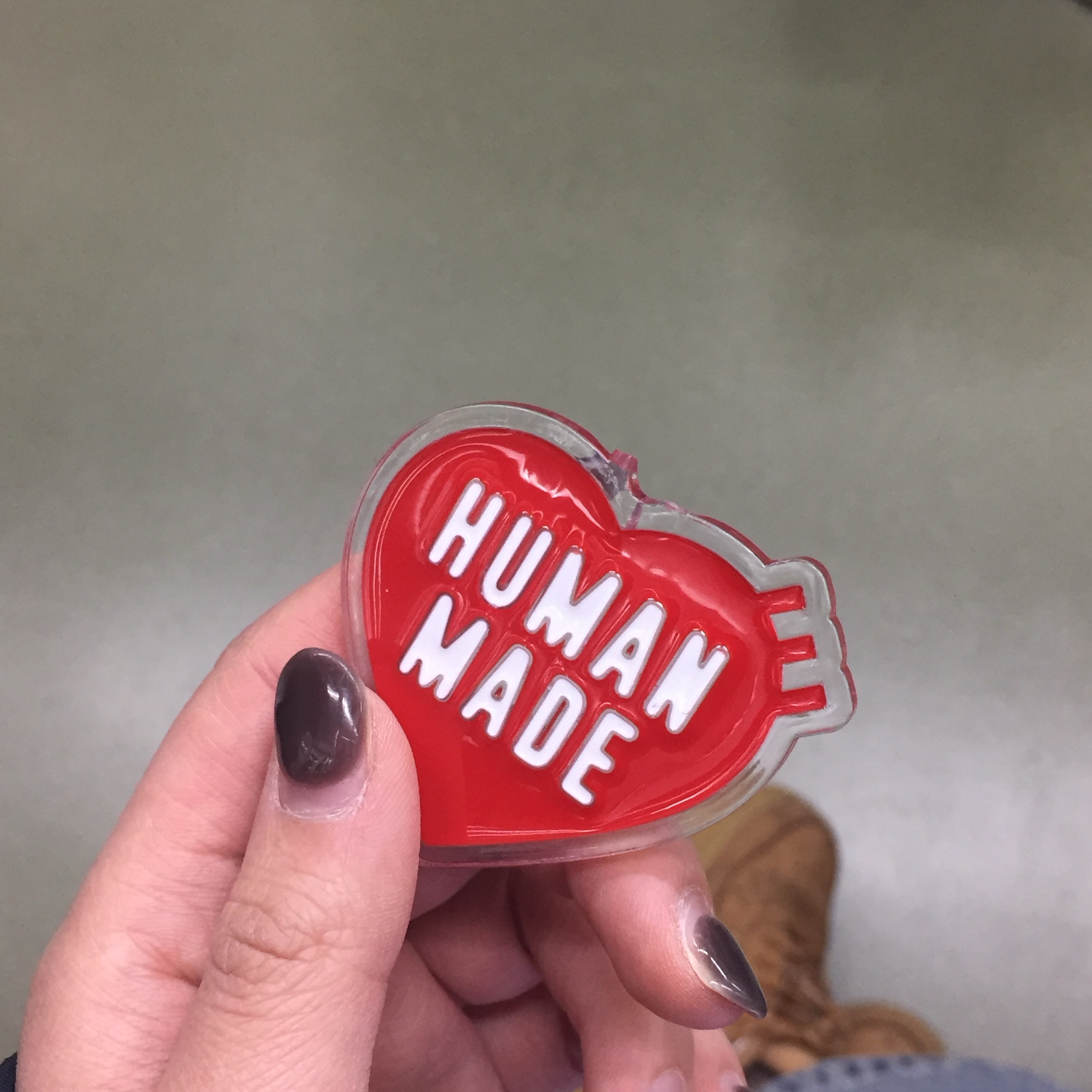 Human Made Heart Keyring Red 착용 스타일