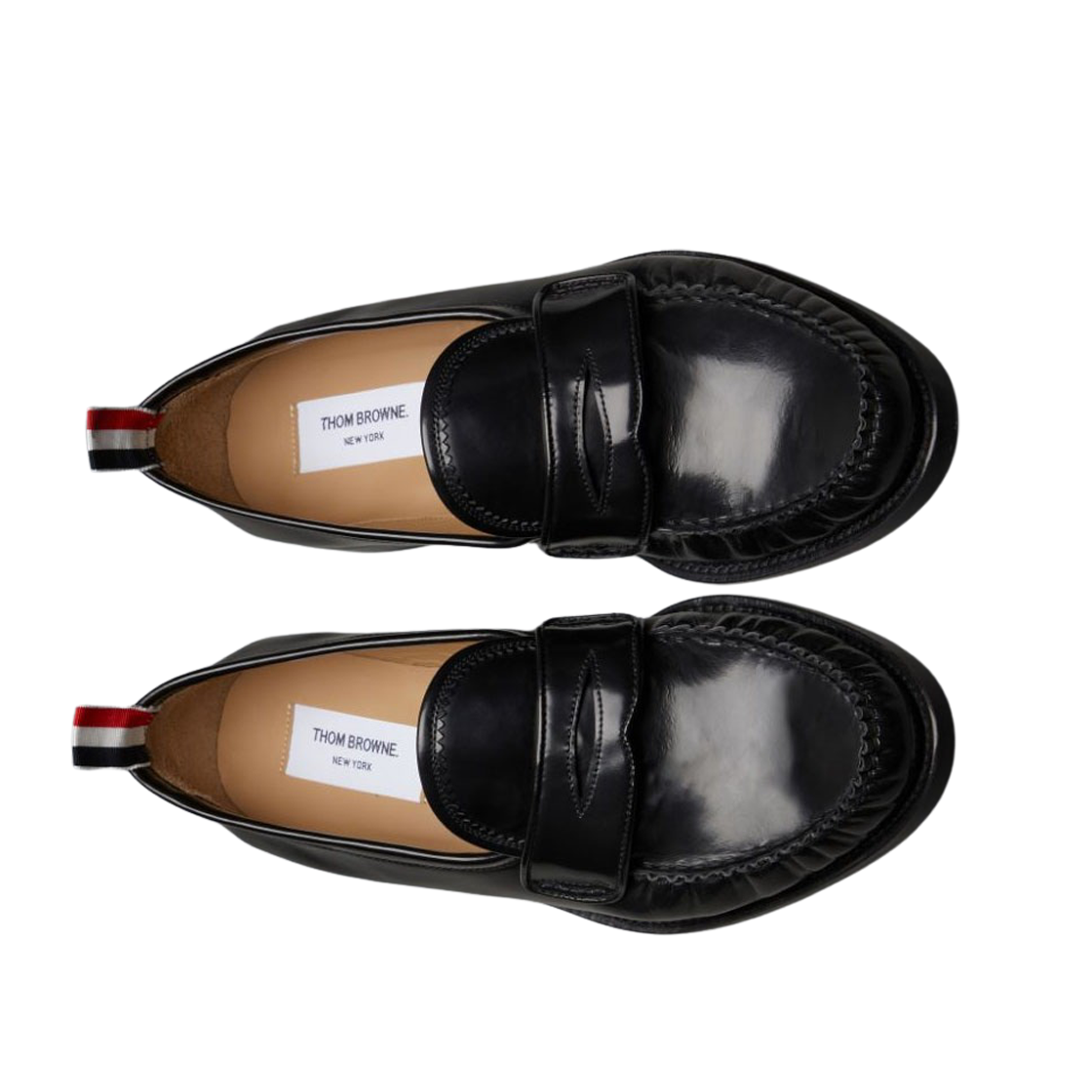 톰브라운 스파졸라토 플리츠 바시티 로퍼 블랙(Thom Browne Spazzolato Pleated Varsity Loafer Black) - 2