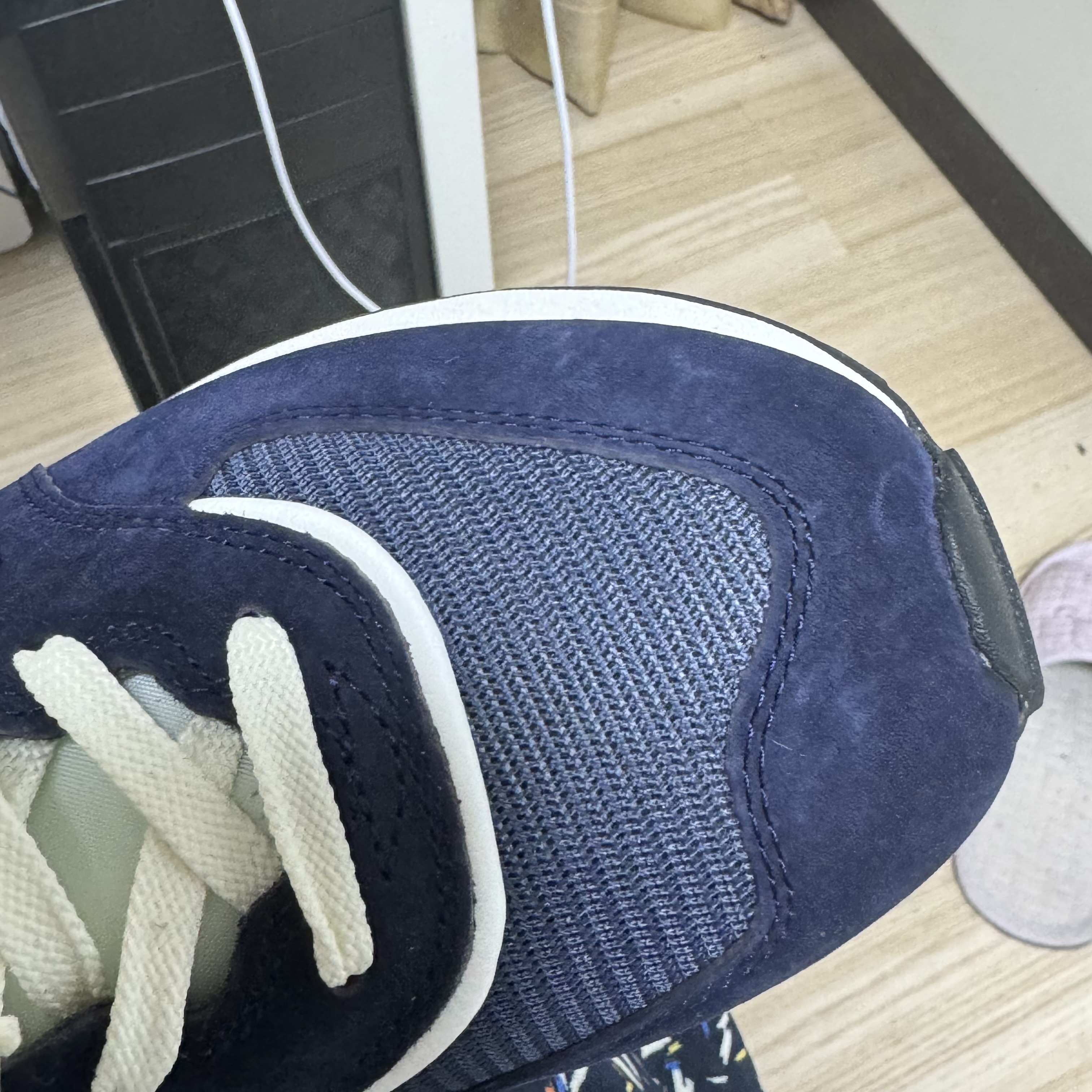 New Balance 574 Legacy Navy 착용 스타일 - 1