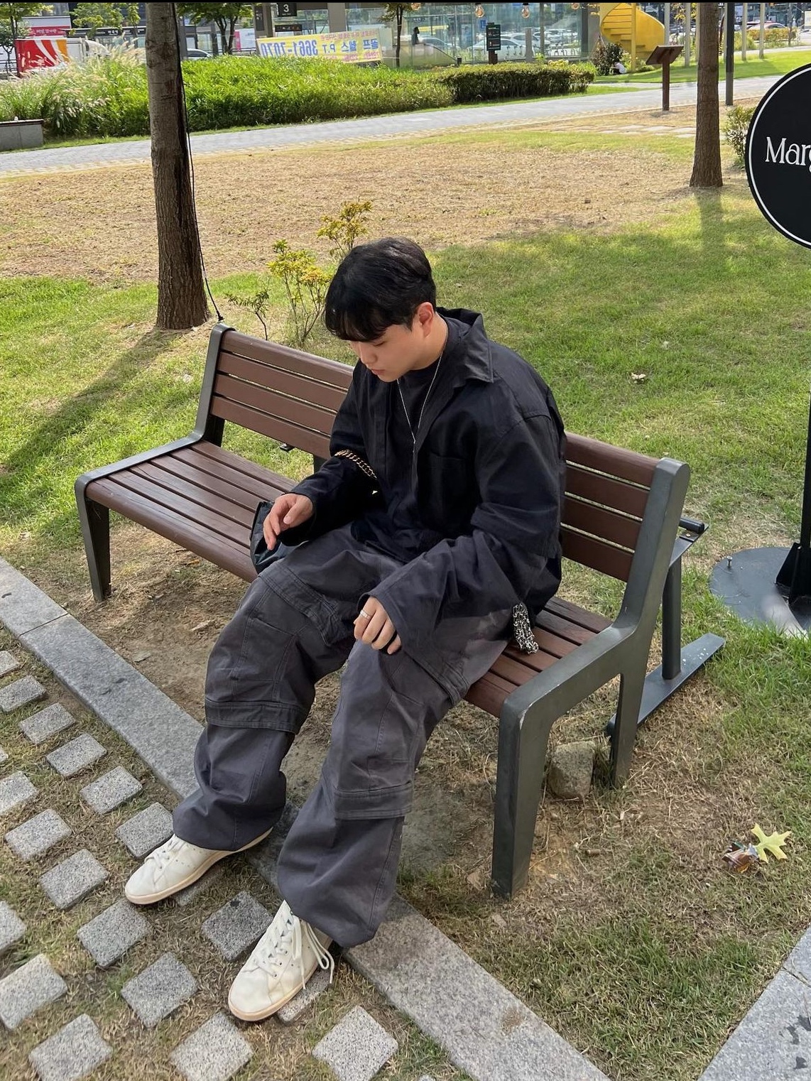 Farfromwhat Far Layered Work Pants Charcoal, Balenciaga x Adidas Stan Smith Worn Out White Green 착용 스타일