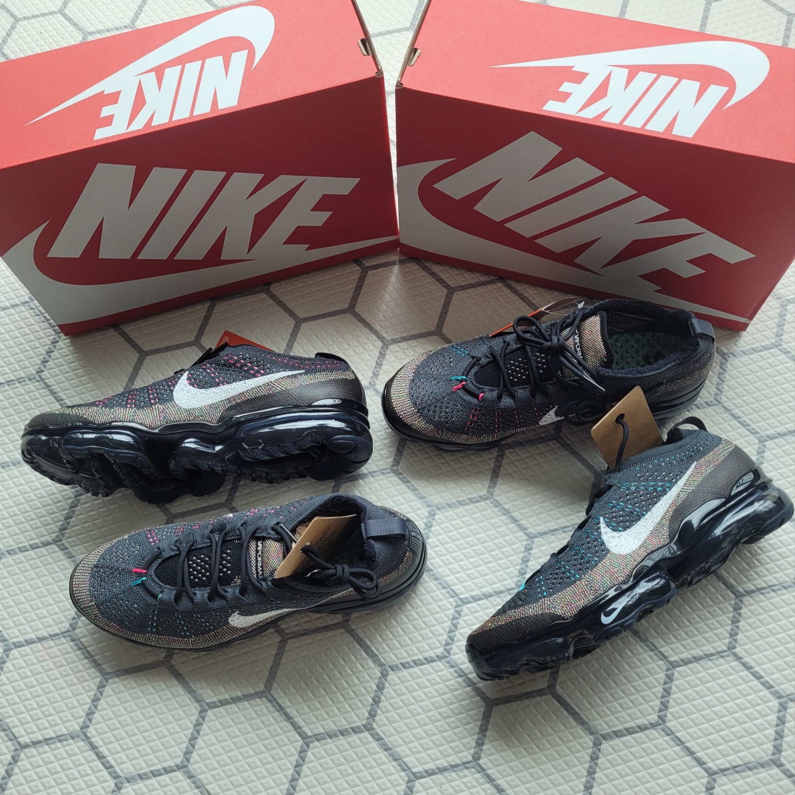 Nike Air Vapormax 2023 Flyknit Anthracite Black 착용 스타일