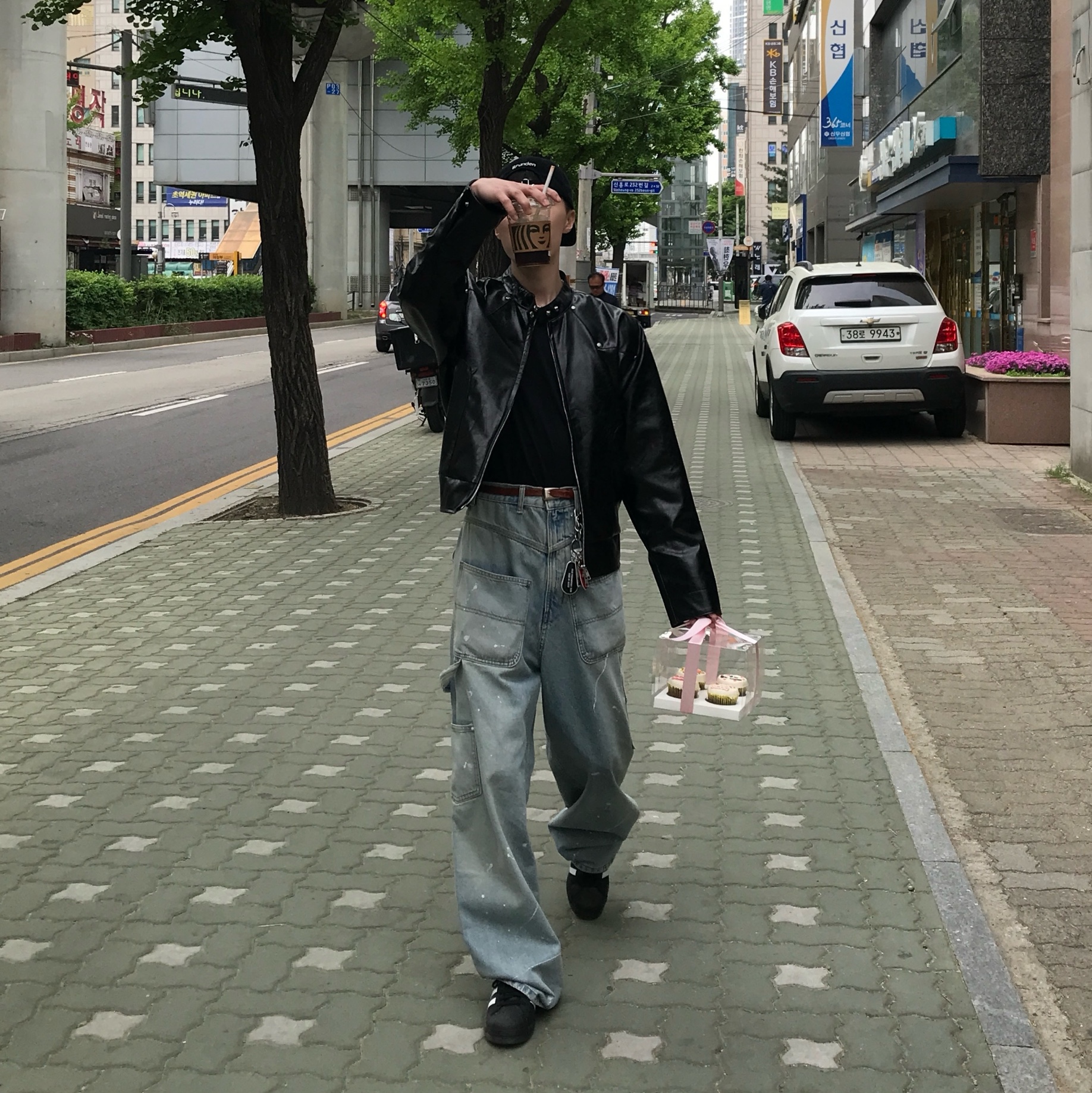 Project G/R Backward Carpenter Pants Blue, Adidas Superstar Core Black White 착용 스타일 - 1