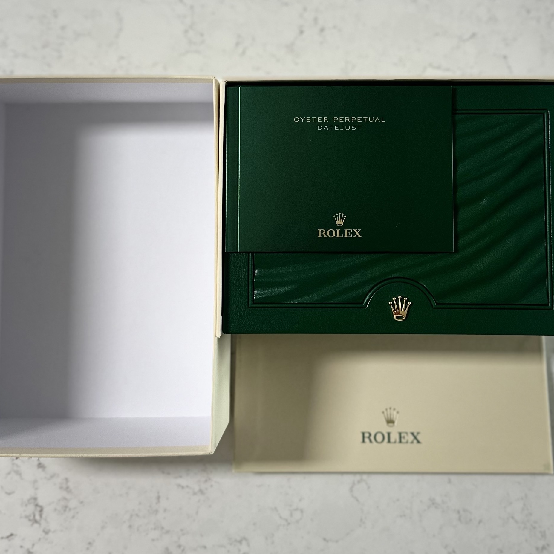 Rolex Datejust 41mm 126334 Mint Green Jubilee 착용 스타일 - 1
