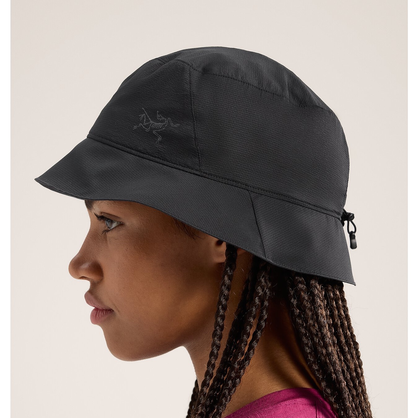 Arc'teryx Aerios Bucket Hat Black 착용 스타일 - 1