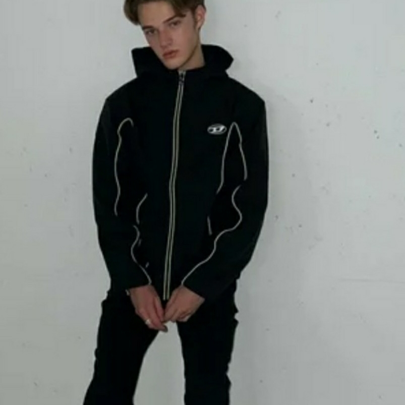 Diesel J-Hives Windbreaker with Contrast Piping Black 착용 스타일