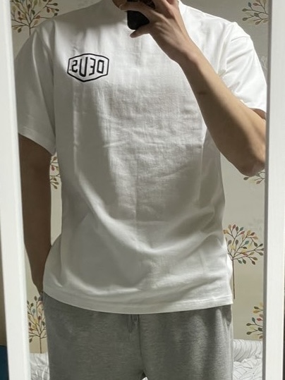 Deus Ex Machina Seoul College T-Shirt White 착용 스타일