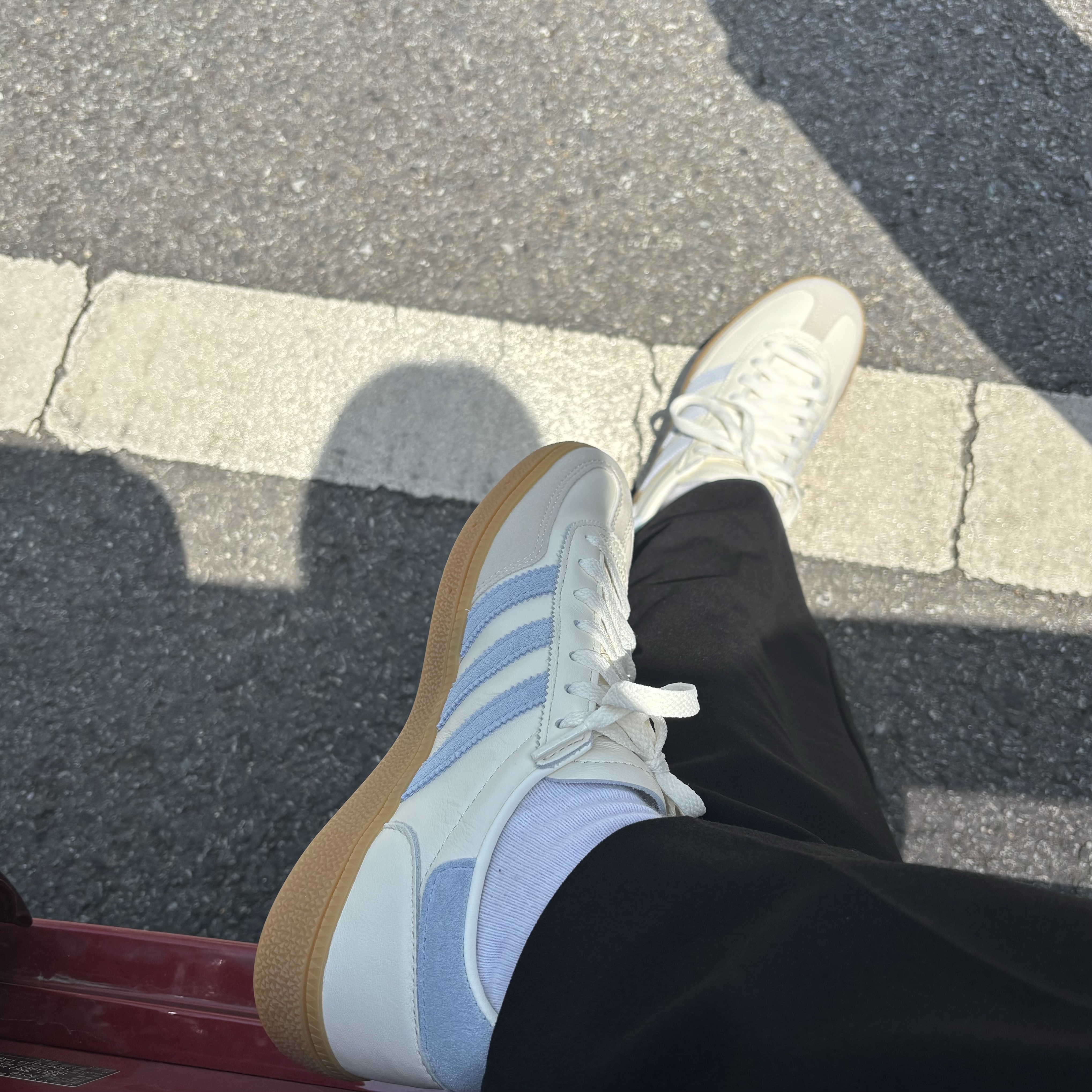 Adidas Spezial Handball Shadow Brown Aluminium 착용 스타일 - 1