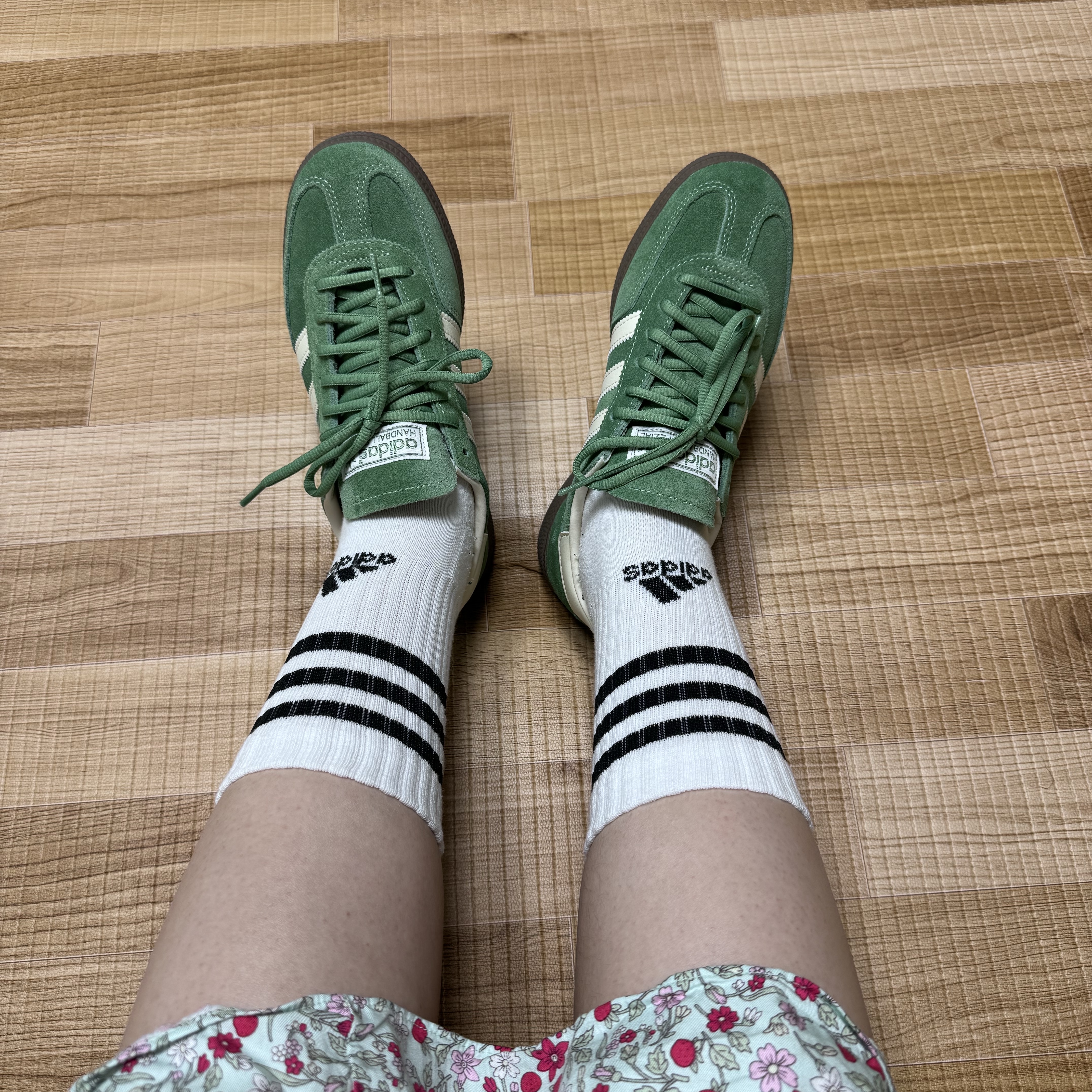 Adidas Spezial Handball Preloved Green Cream White 착용 스타일 - 1