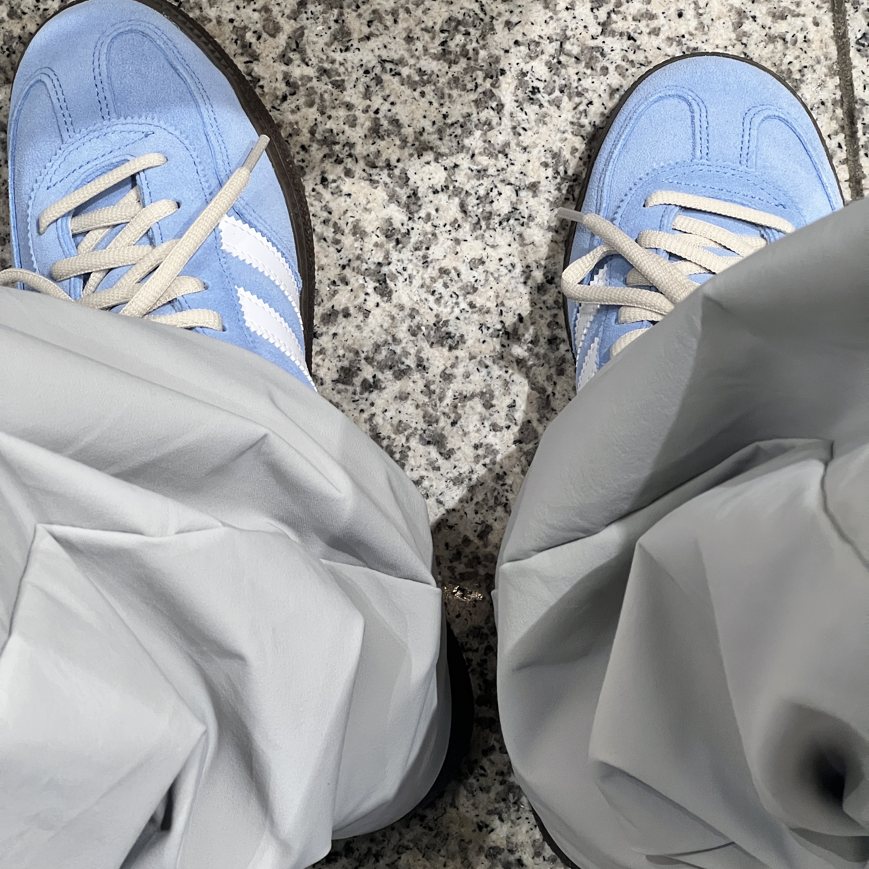 Adidas Spezial Handball Light Blue, Sansan Gear Side Snap Pants V2 Light Grey - 23FW 착용 스타일