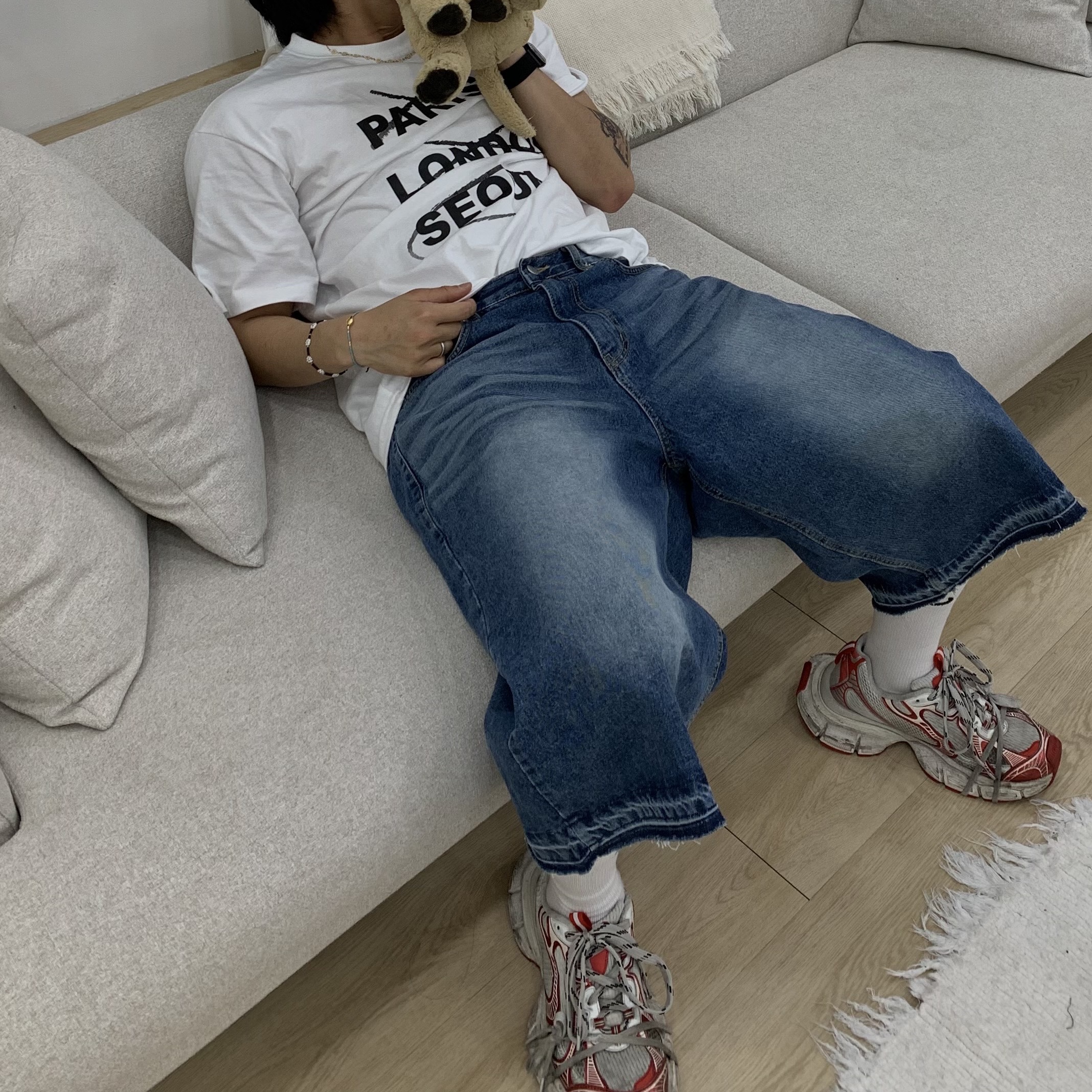 Balenciaga 3XL Sneakers White Red 착용 스타일 - 2
