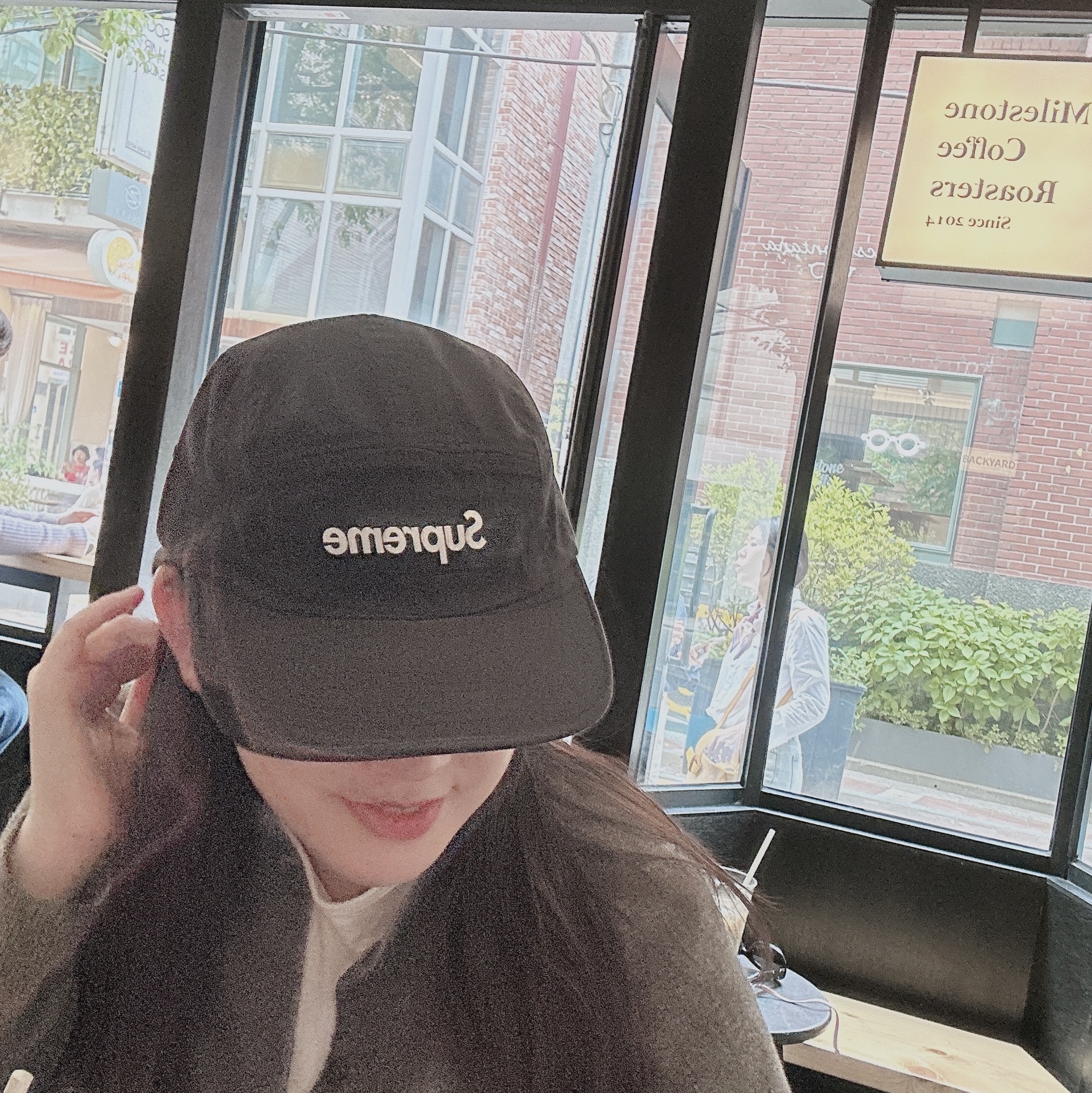 Supreme Washed Chino Twill Camp Cap Black 착용 스타일