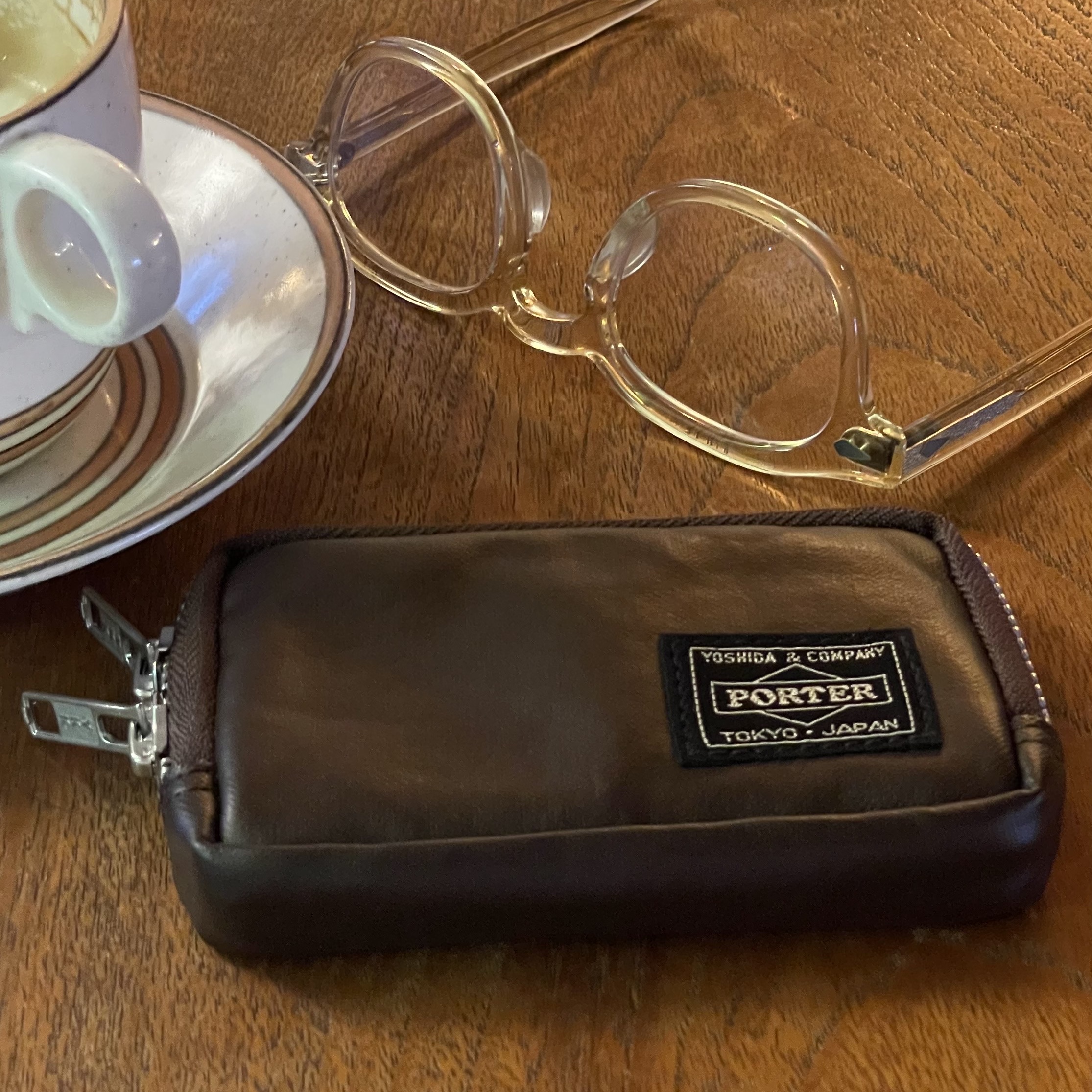 Porter Freestyle Multi Coin Case Brown 착용 스타일