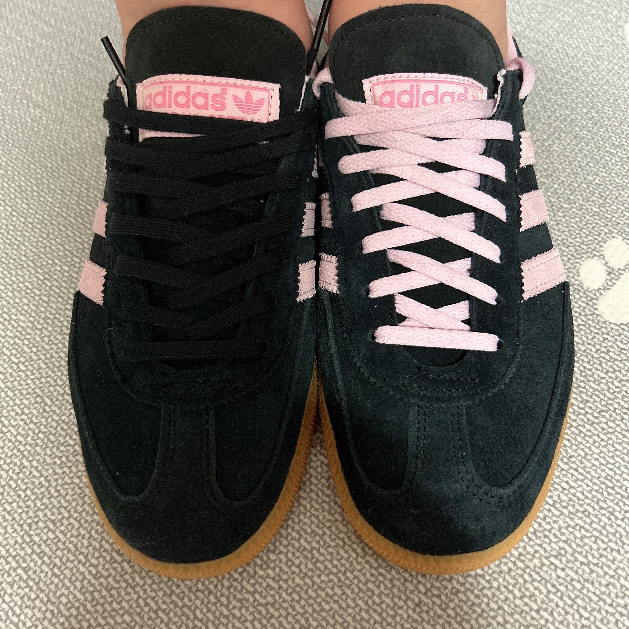 (W) Adidas Spezial Handball Core Black Clear Pink 착용 스타일