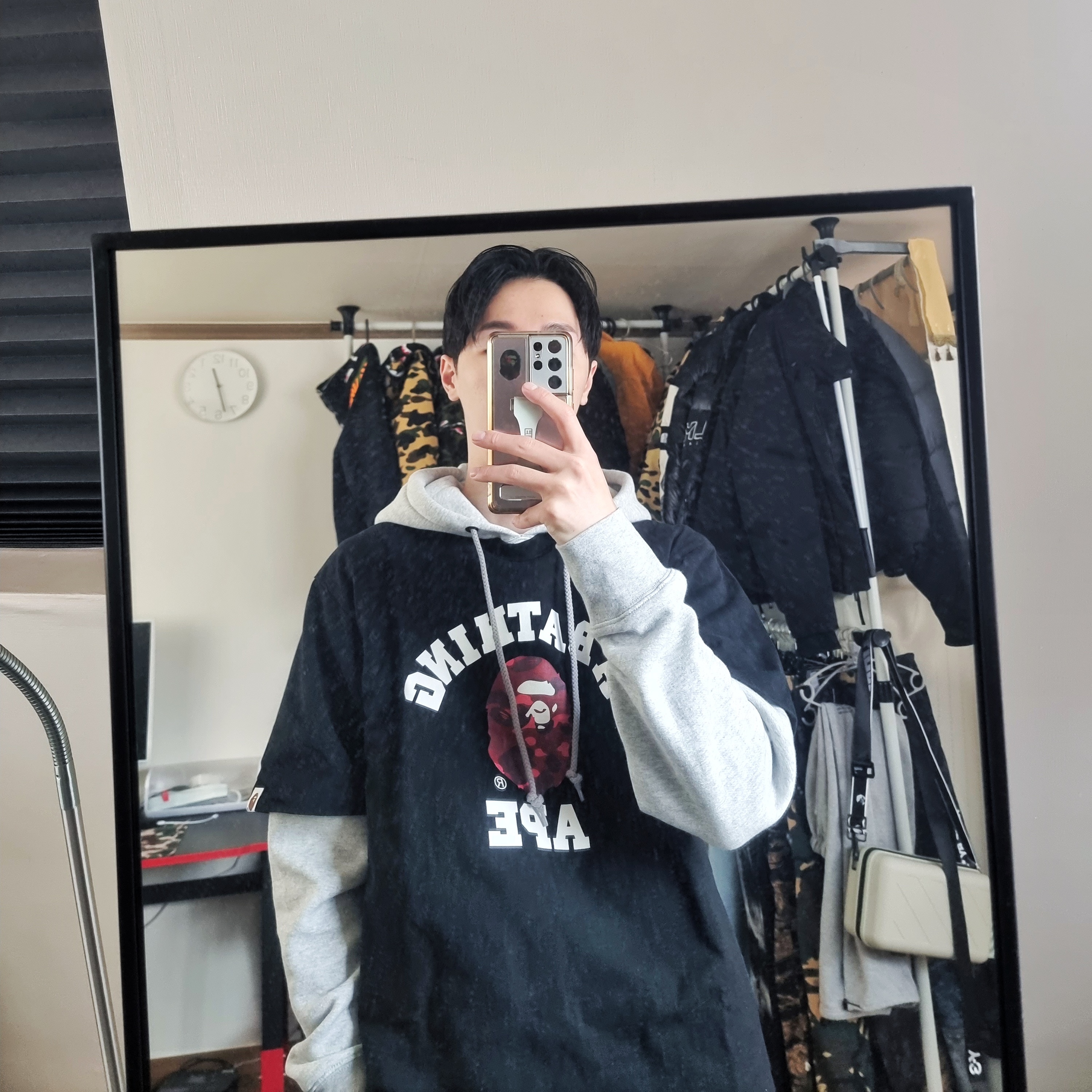 BAPE Storm College T-Shirt Black Black 착용 스타일